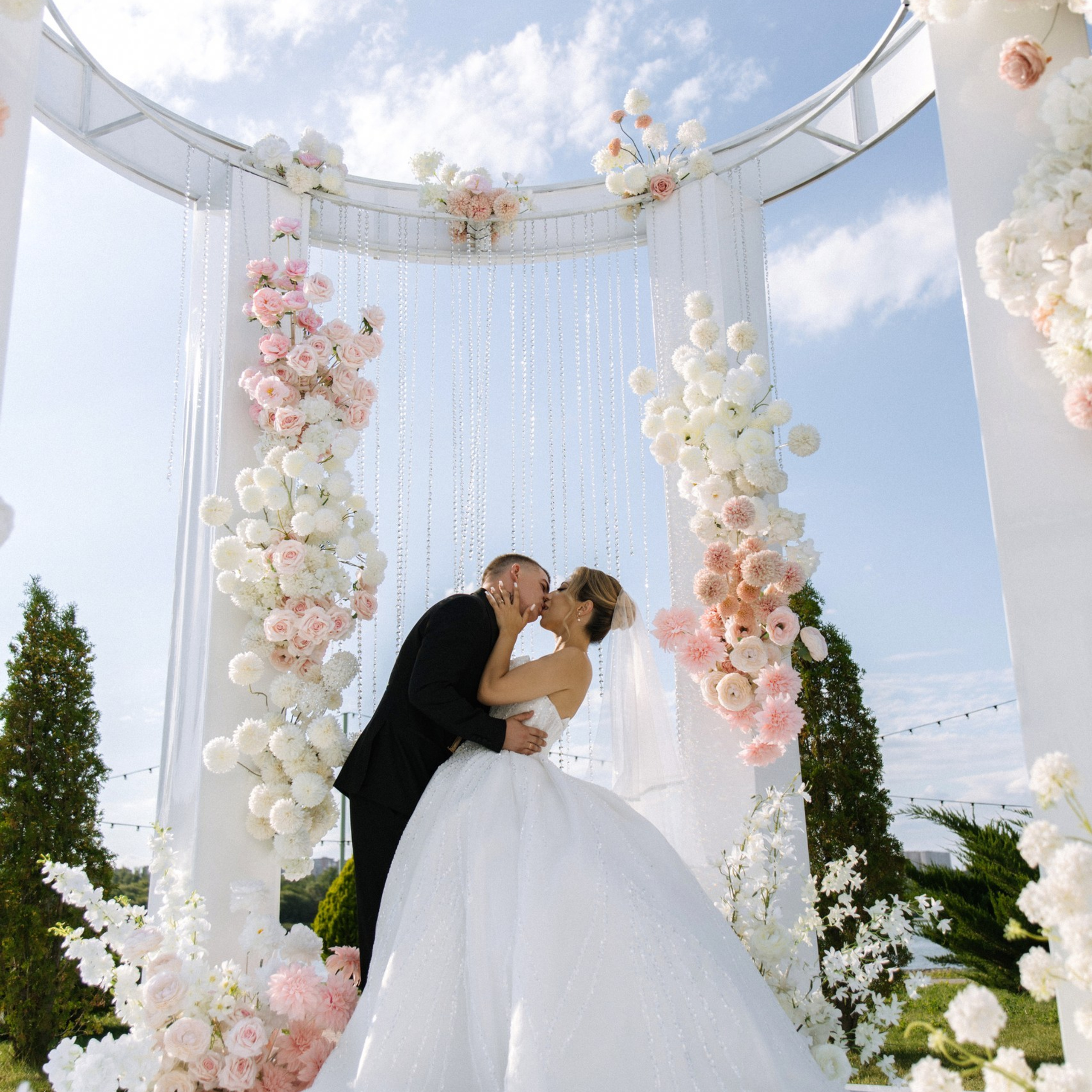 Выездная регистрация брака в Ростове-на-Дону NOVIKOVA EVENT DOM | Организация свадеб