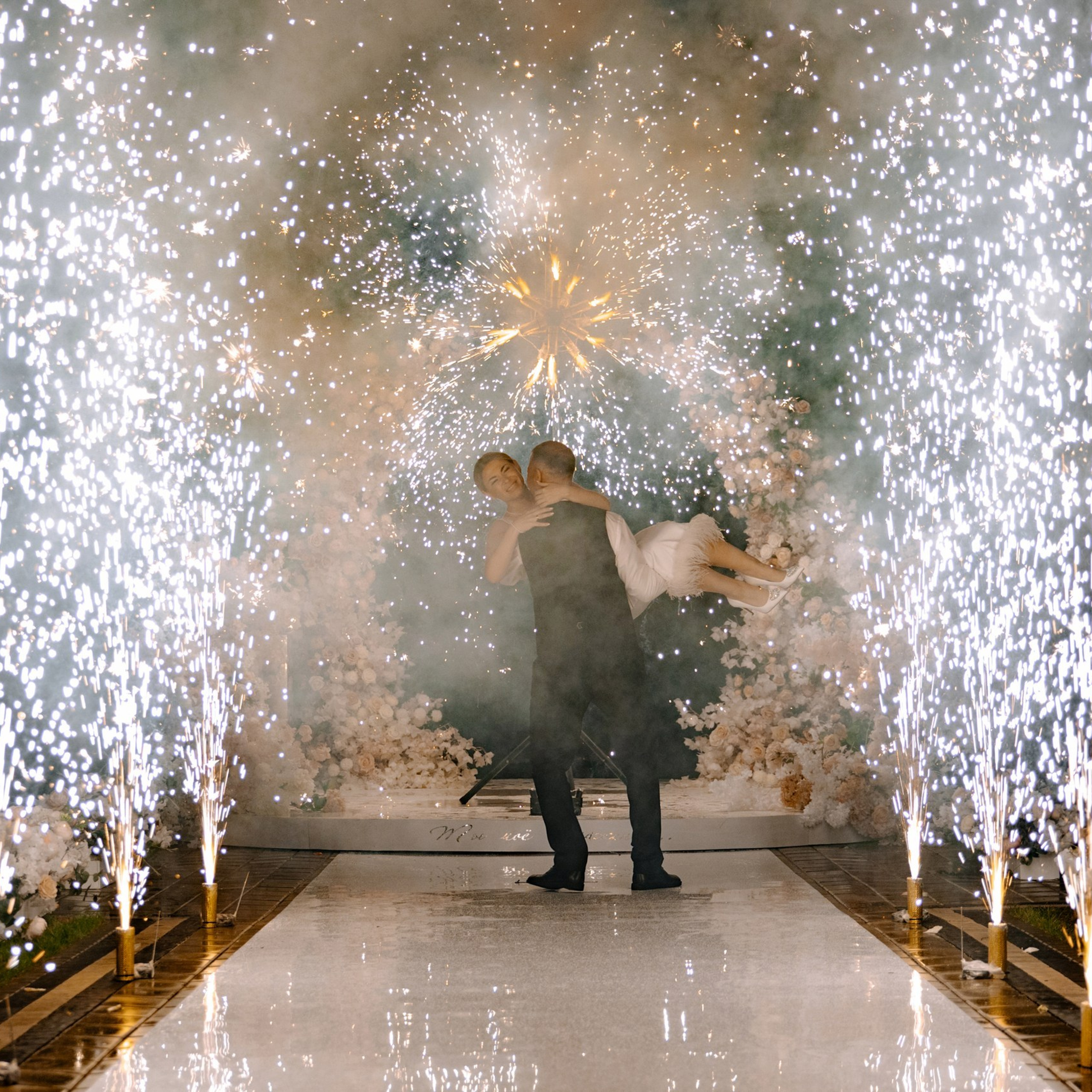 Эффектный свадебный финал в Ростове-на-Дону — организация NOVIKOVA EVENT DOM