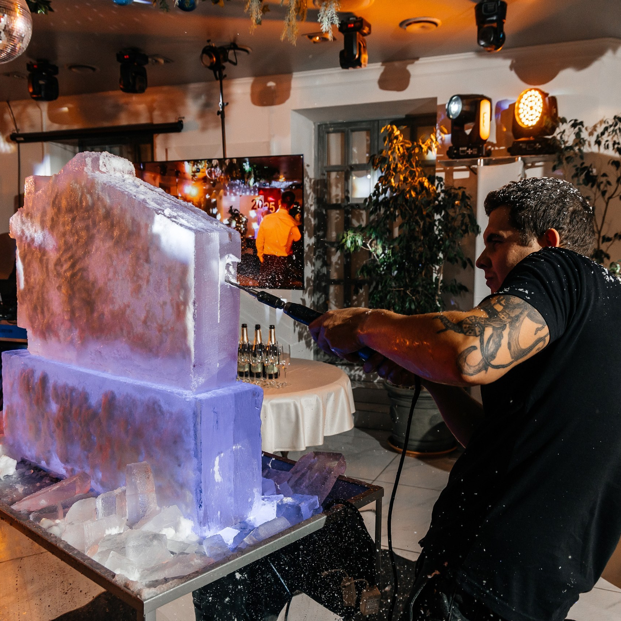 Корпоративное мероприятие в Ростове-на-Дону от Анастасии Новиковой: сотрудники общаются и участвуют в командной активности