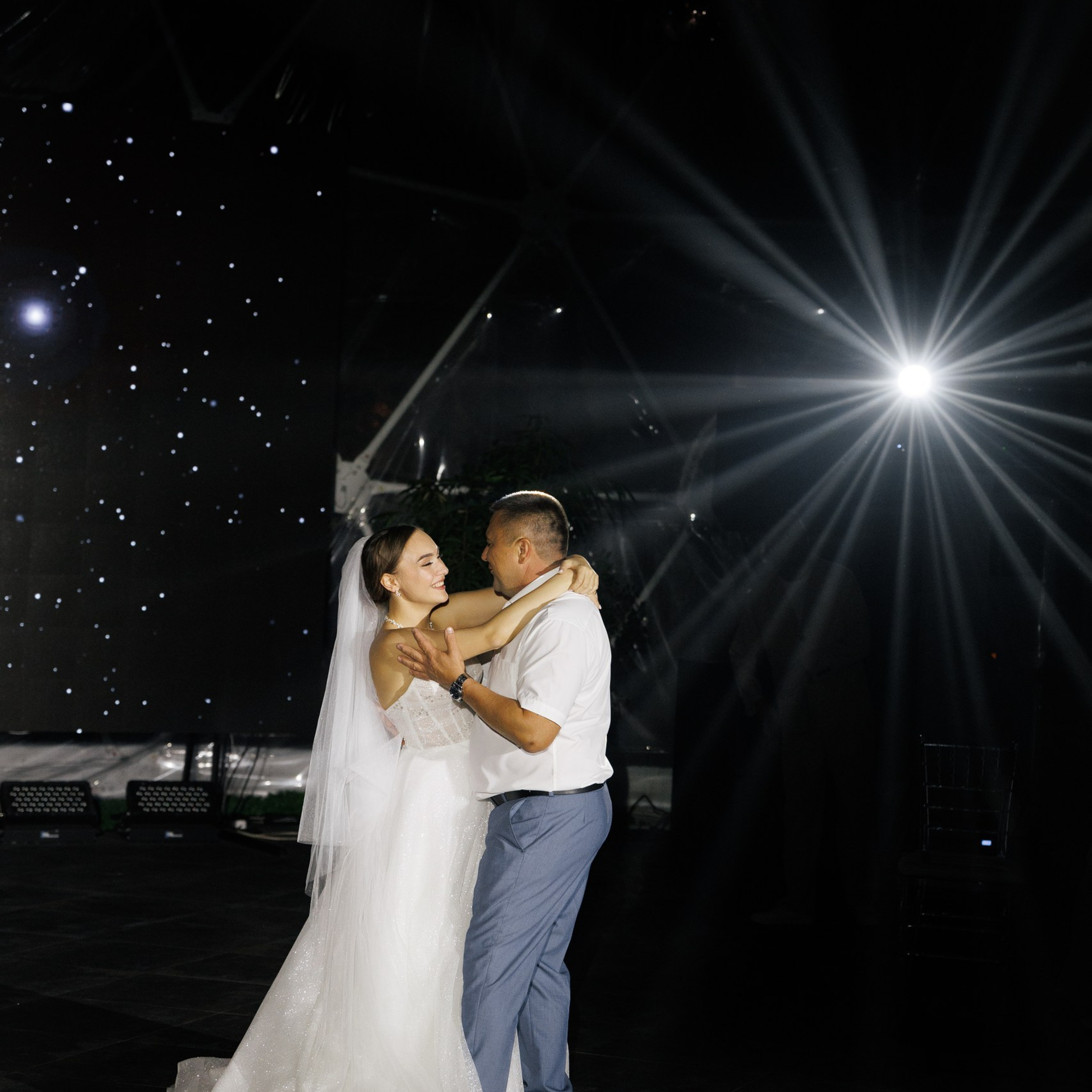 Эффектный первый танец молодожёнов в Ростове-на-Дону — постановка и координация NOVIKOVA EVENT DOM