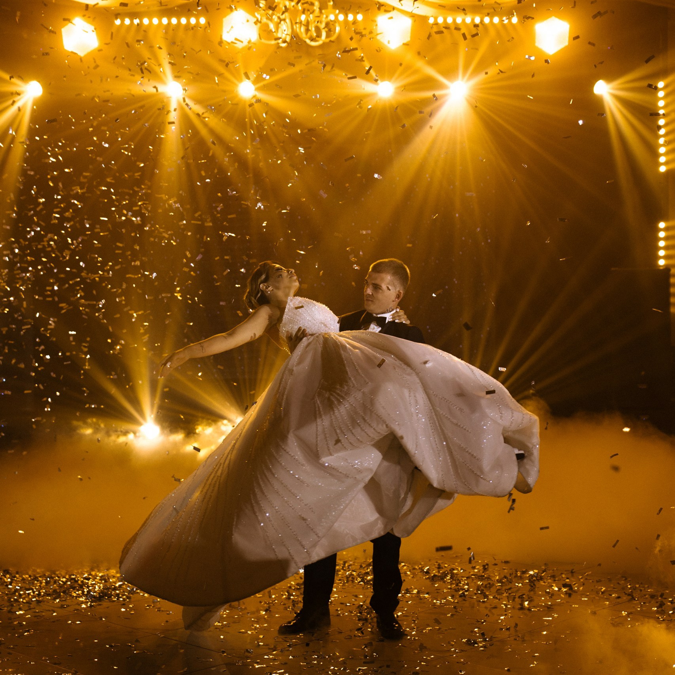 Эффектный первый танец молодожёнов в Ростове-на-Дону — постановка и координация NOVIKOVA EVENT DOM