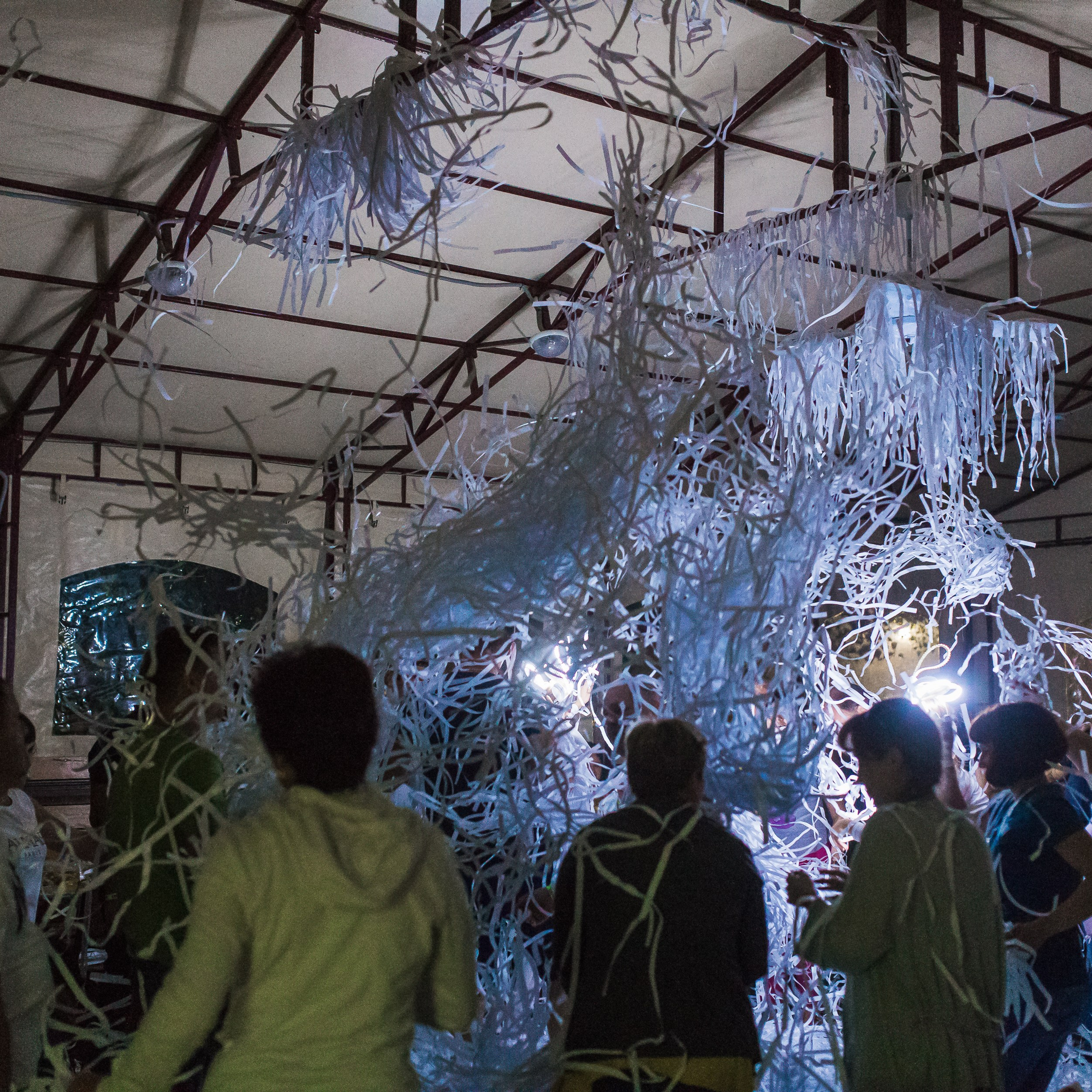 Участники тимбилдинга в Ростове-на-Дону выполняют совместные задания и сплачиваются в команду