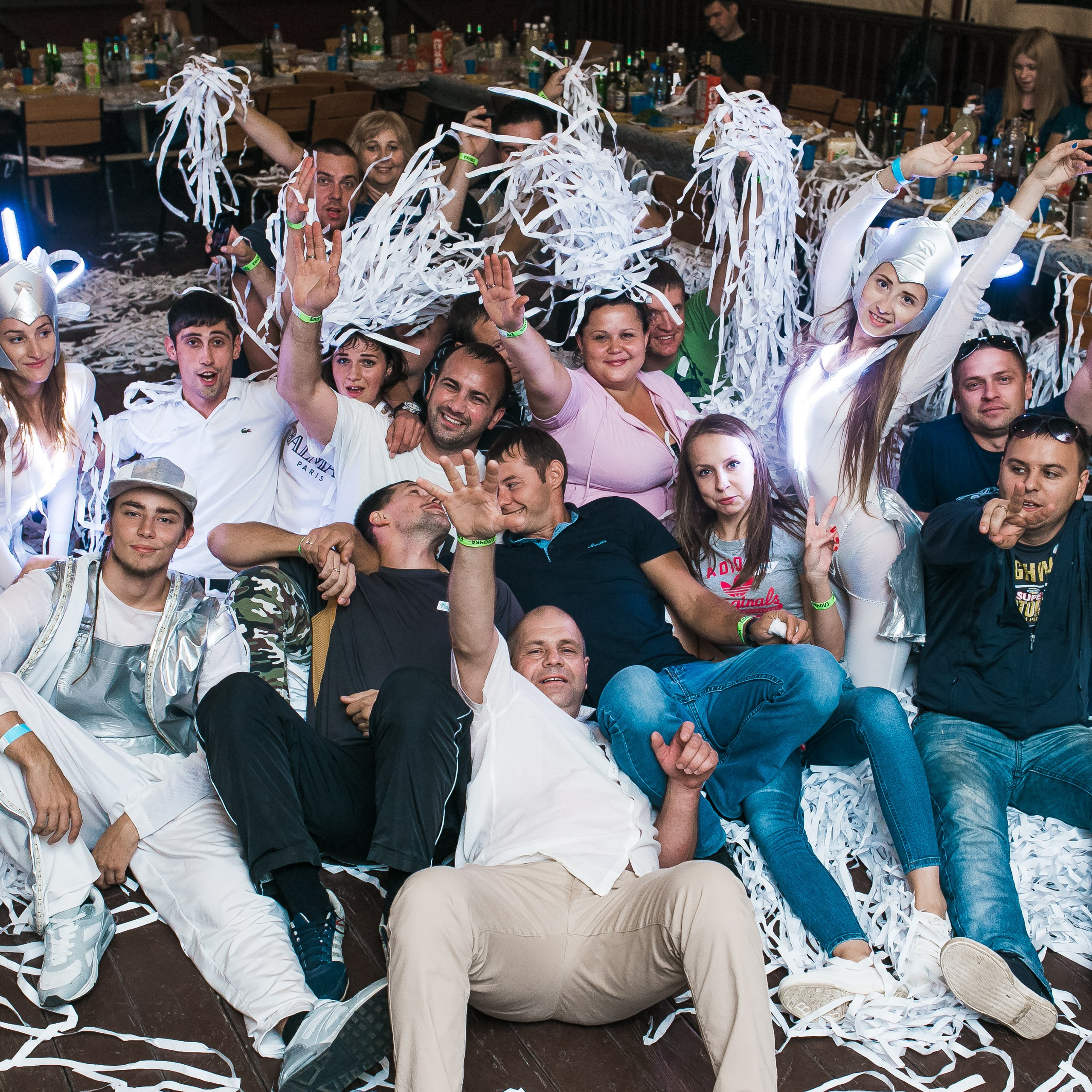 Участники тимбилдинга в Ростове-на-Дону выполняют совместные задания и сплачиваются в команду