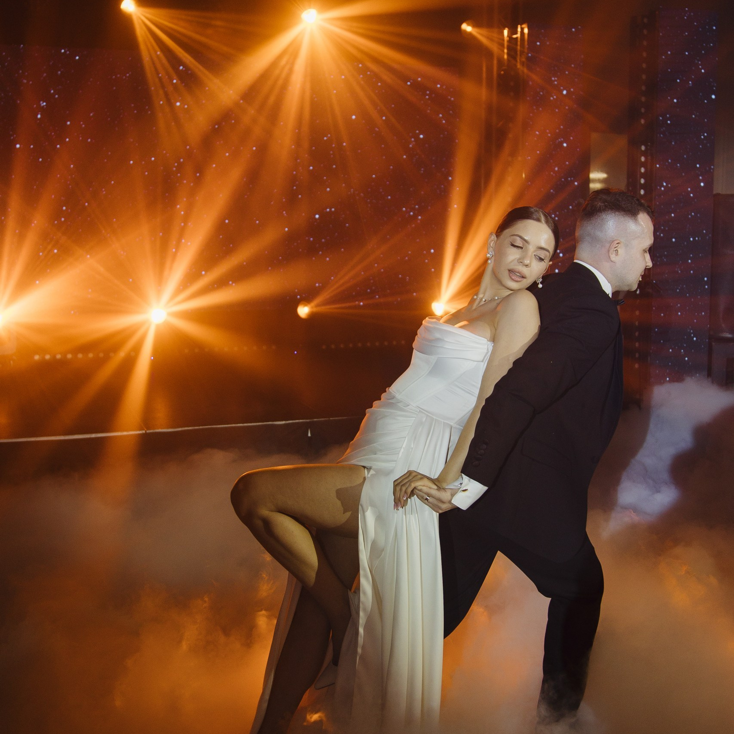 Эффектный свадебный финал в Ростове-на-Дону — организация NOVIKOVA EVENT DOMЭффектный свадебный финал в Ростове-на-Дону — организация NOVIKOVA EVENT DOM