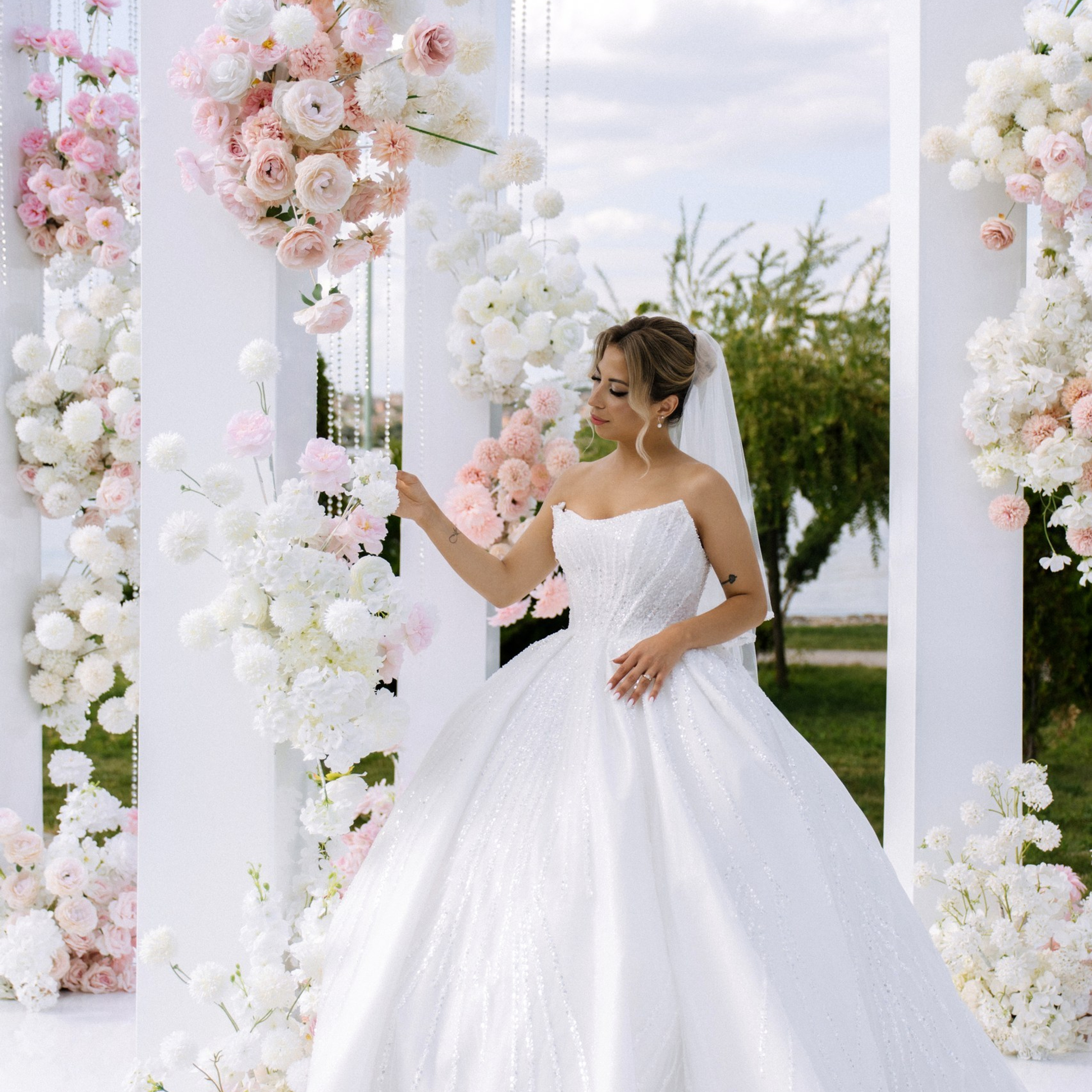 Выездная регистрация брака в Ростове-на-Дону NOVIKOVA EVENT DOM | Организация свадеб