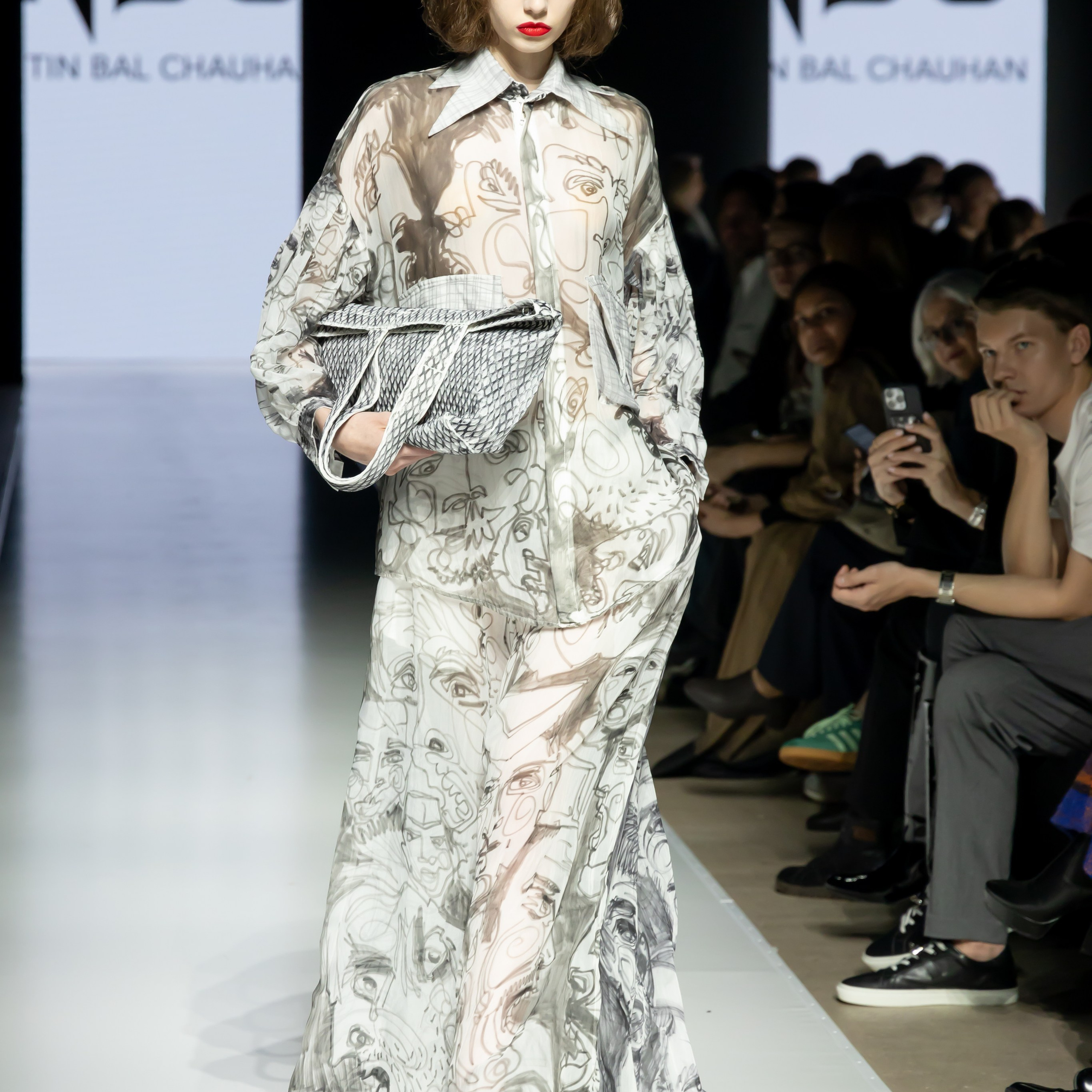 Московская неделя моды 2024 9 октября дизайнер NITIN BAL CHAHUAN presented by Fashion Design Council of India