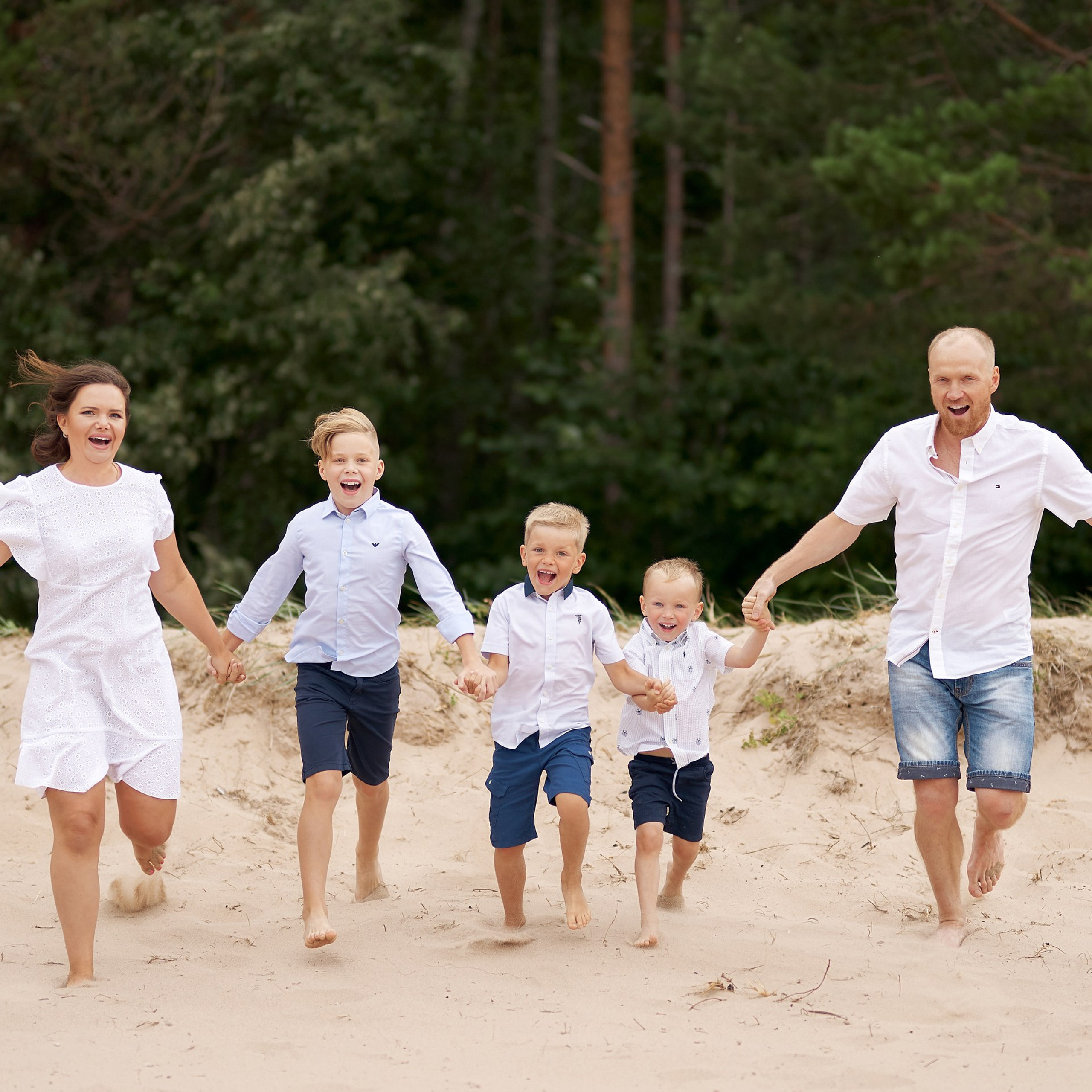 Семейная прогулка на Ладоге