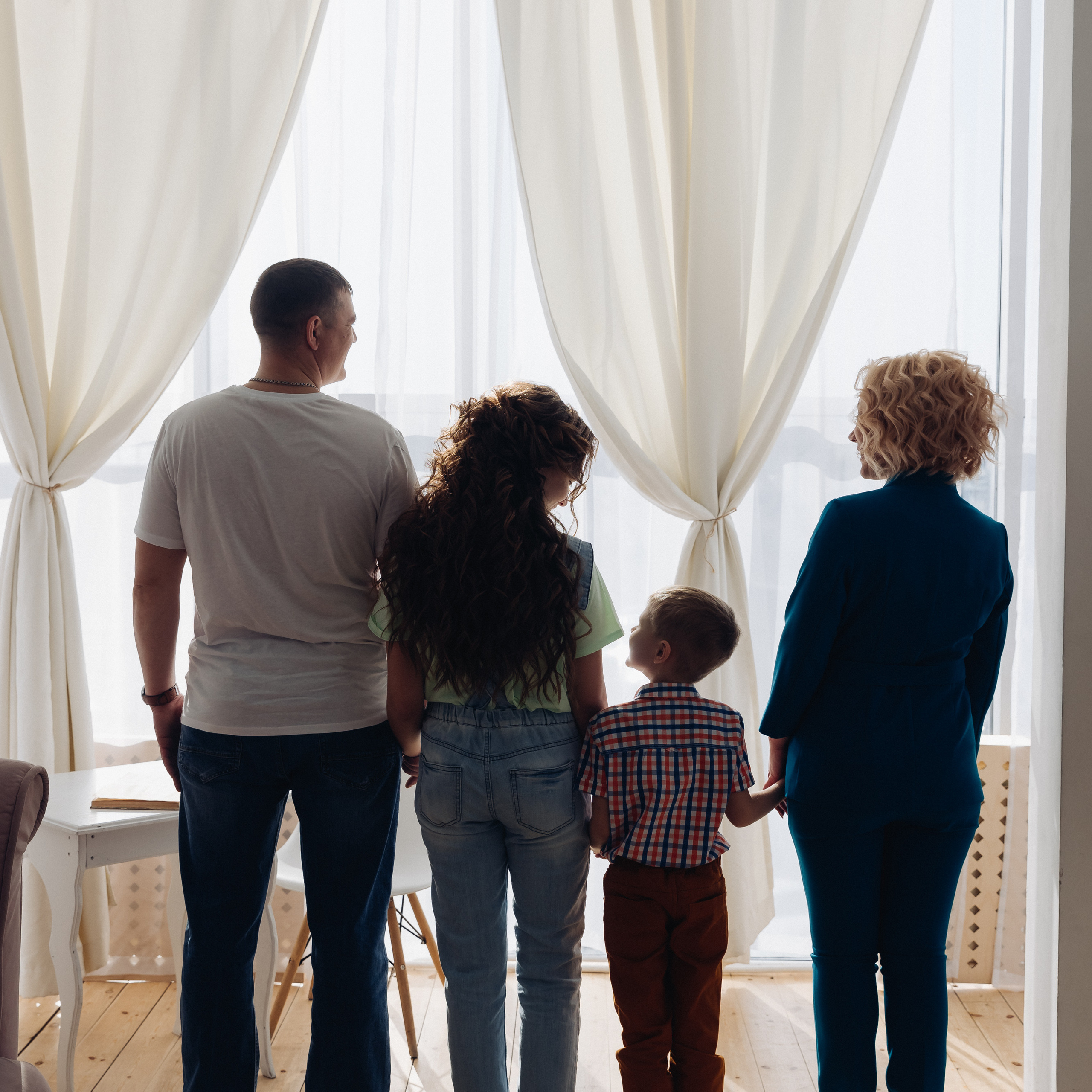 Семейная фотосессия приуроченная к годовщине свадьбы