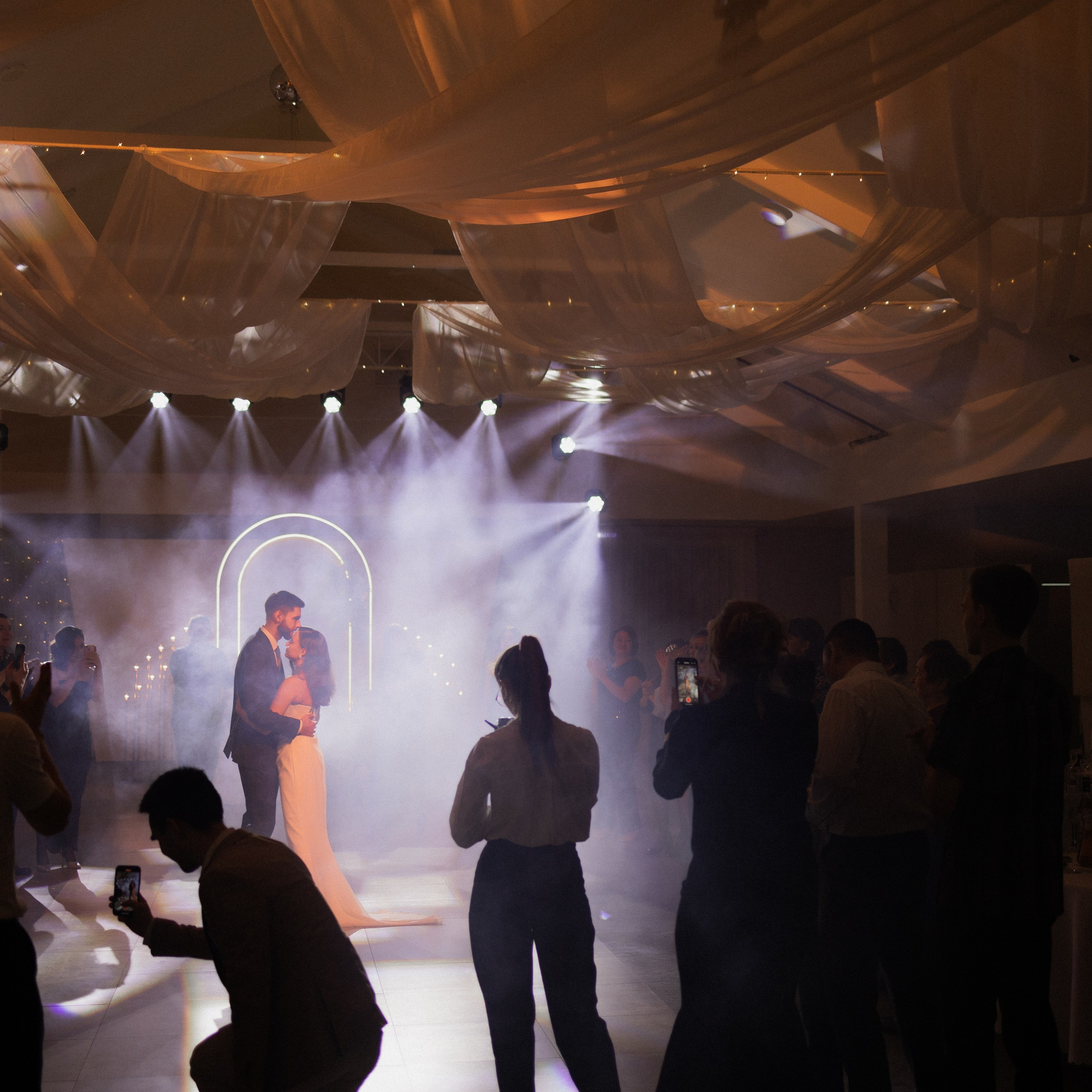 Александр и Кристина / банкетный зал Александрия