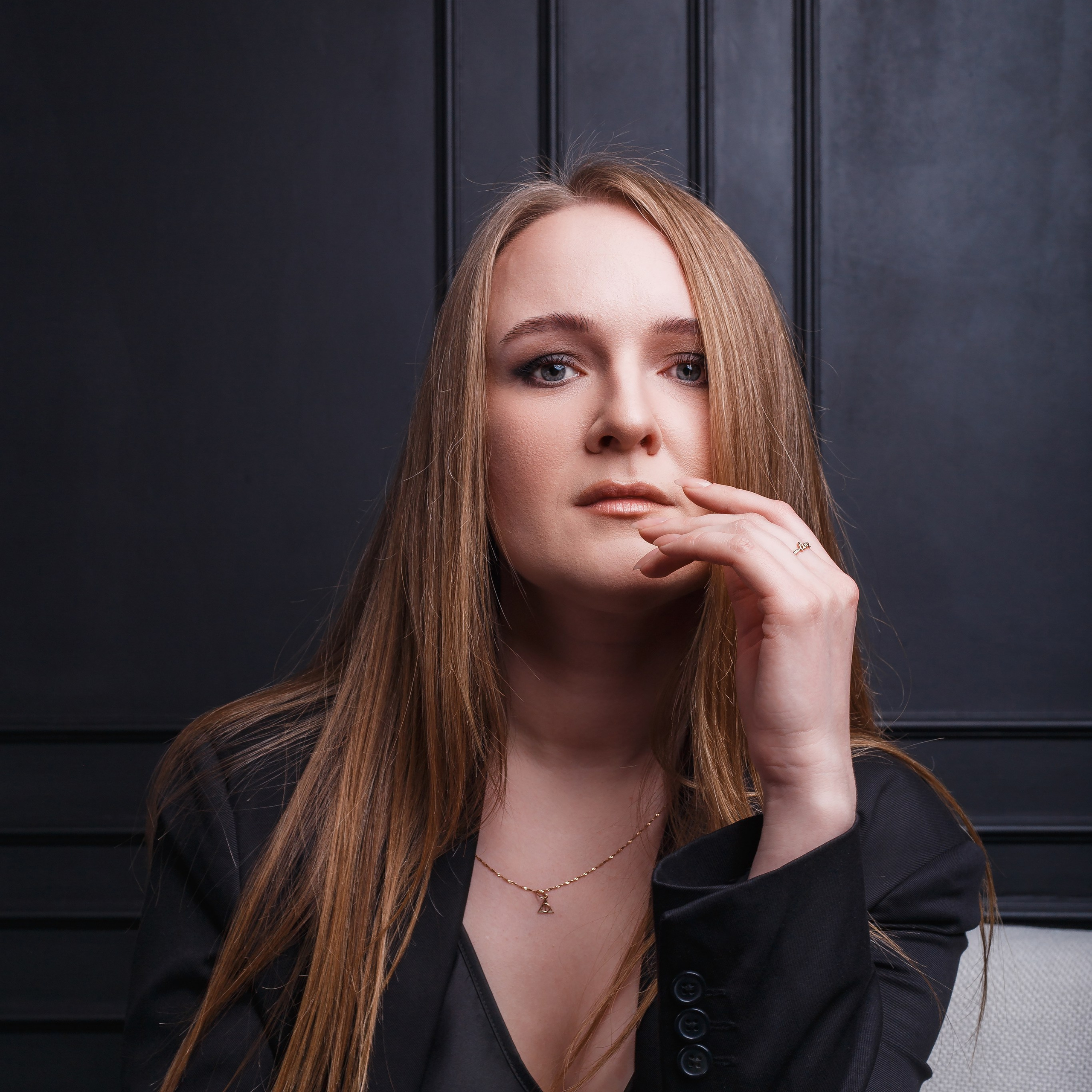 Портретная фотосессия в стиле минимализм