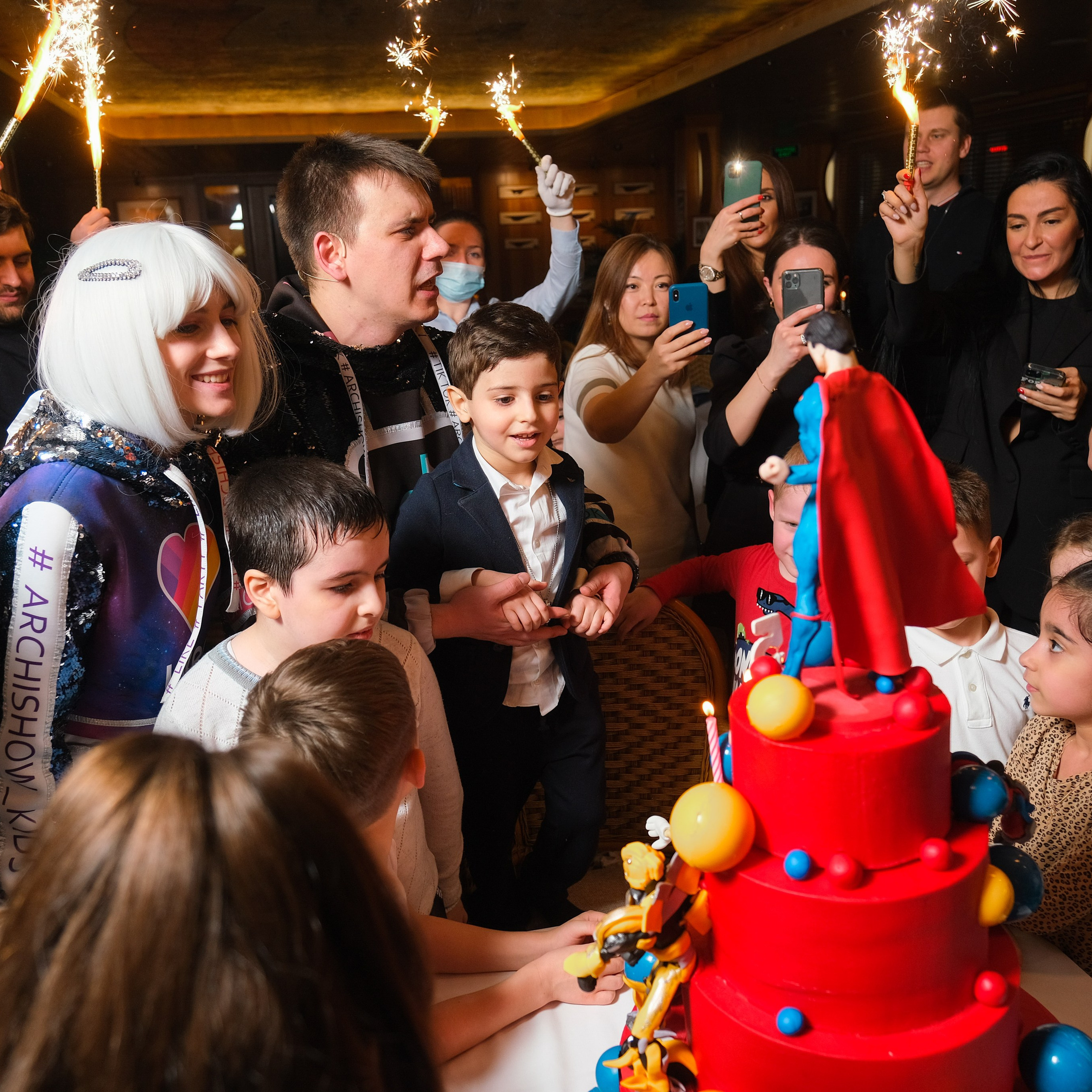 День рождения Микаэль