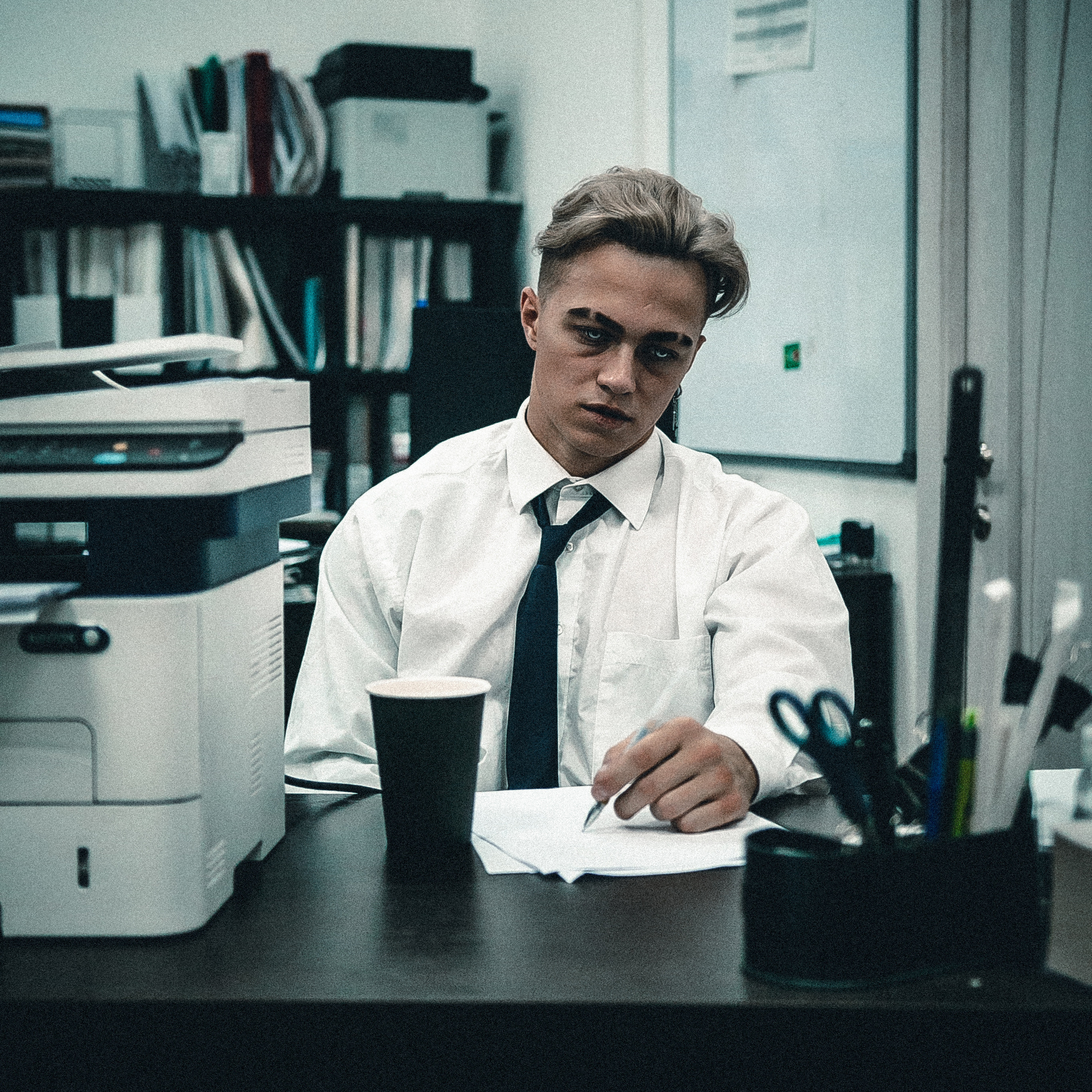 MF PROD. — FIGHT CLUB: OFFICE