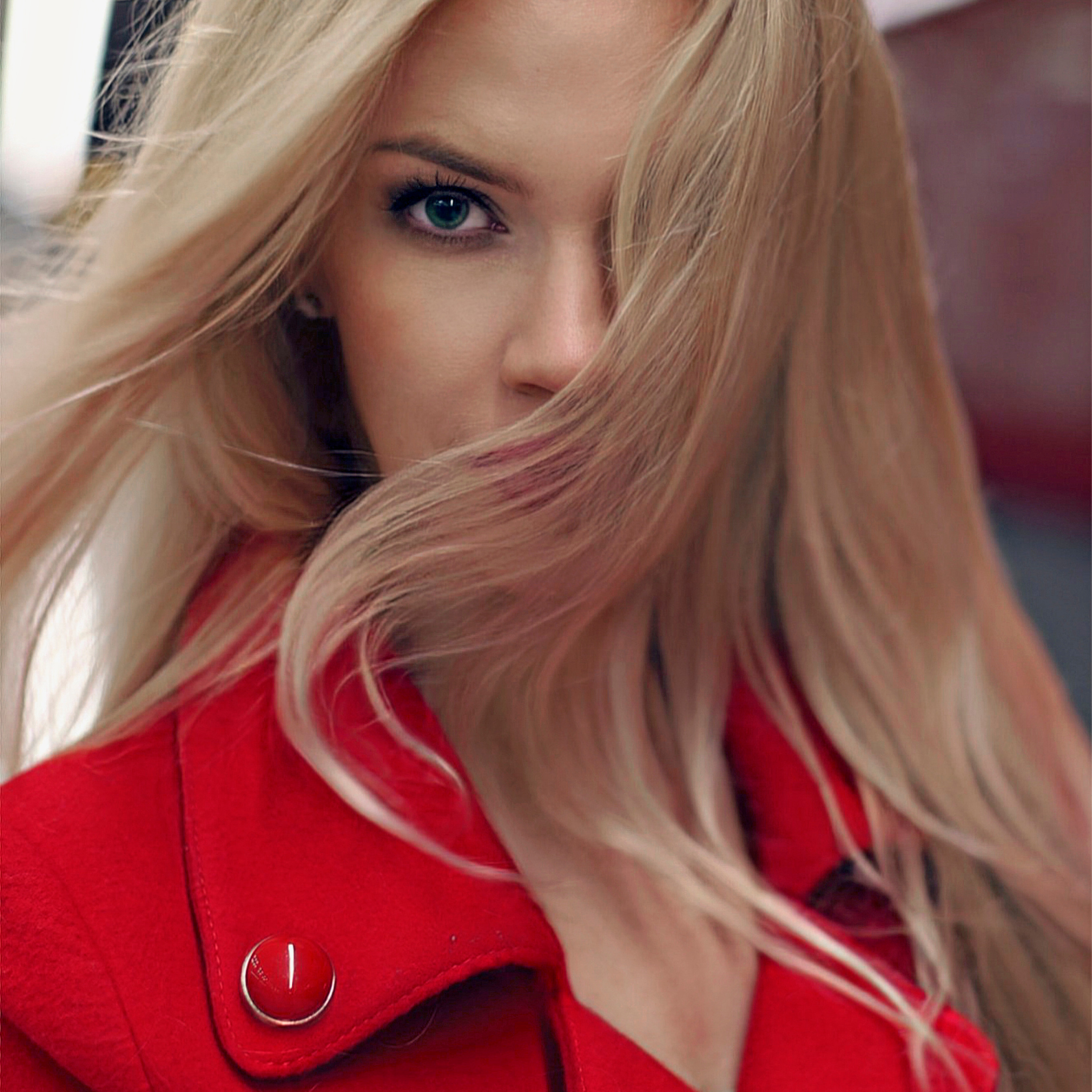 Алена (метро)