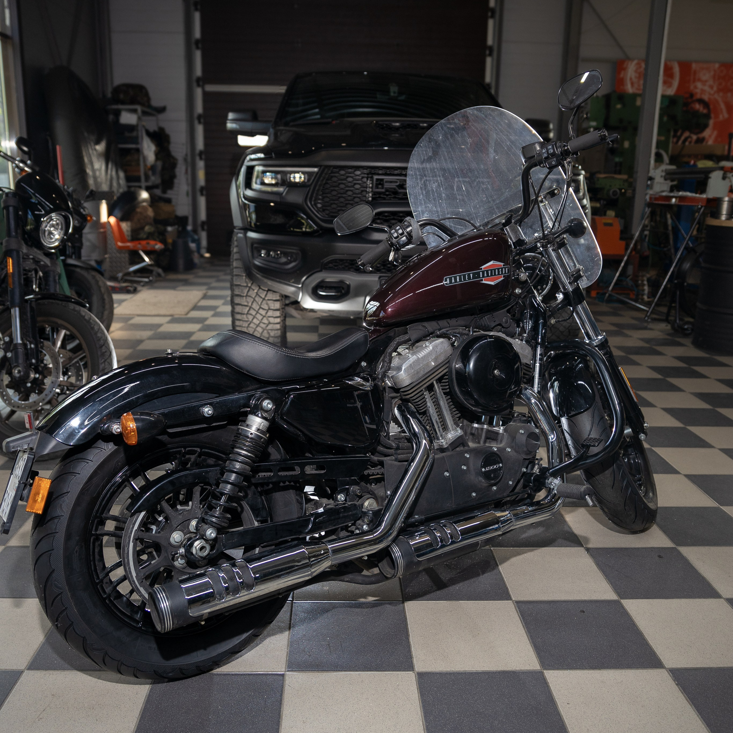HD Sportster 48