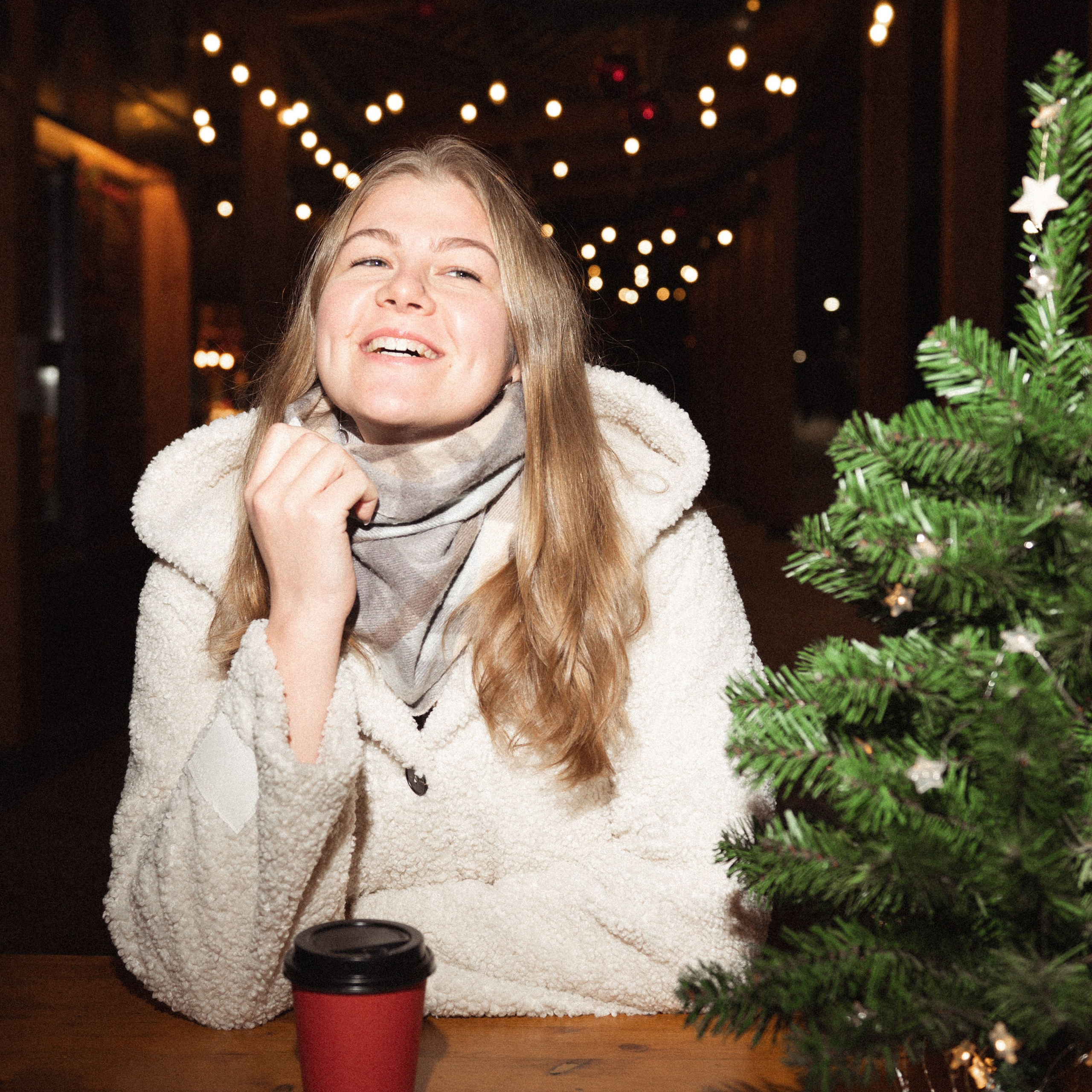 Анита (@anita_prosmm)