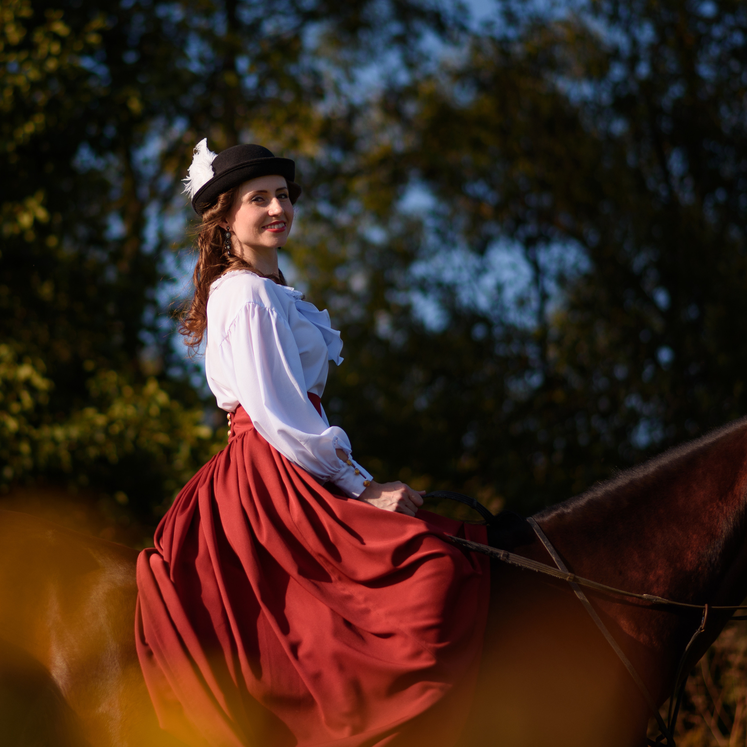 Наталья — фотосессия на конюшне. Фотографы в Орле Шестопаловы Юлия и Юрий