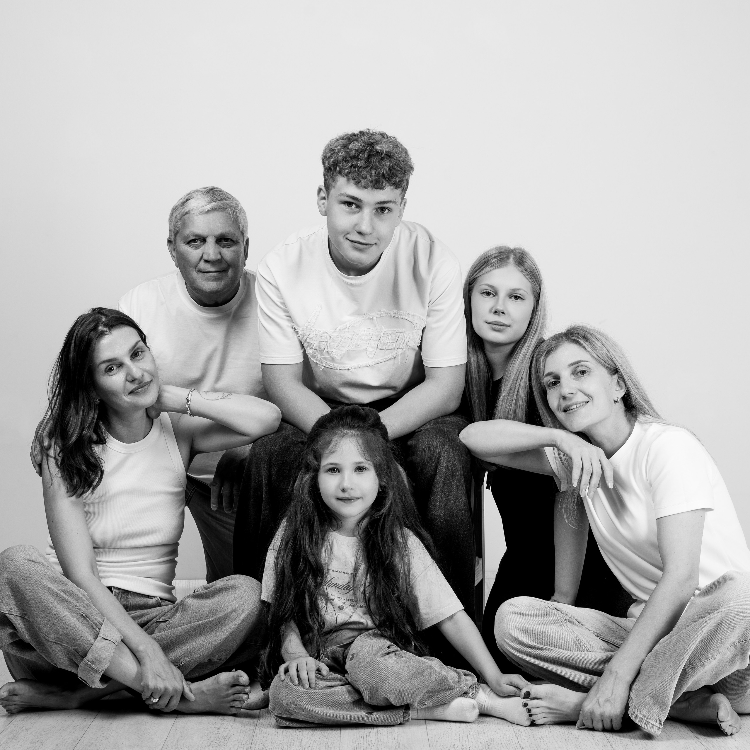 Семейная фотосессия для Ирины в студии. Профессиональный портретный фотограф в Орле Шестопалова Юлия