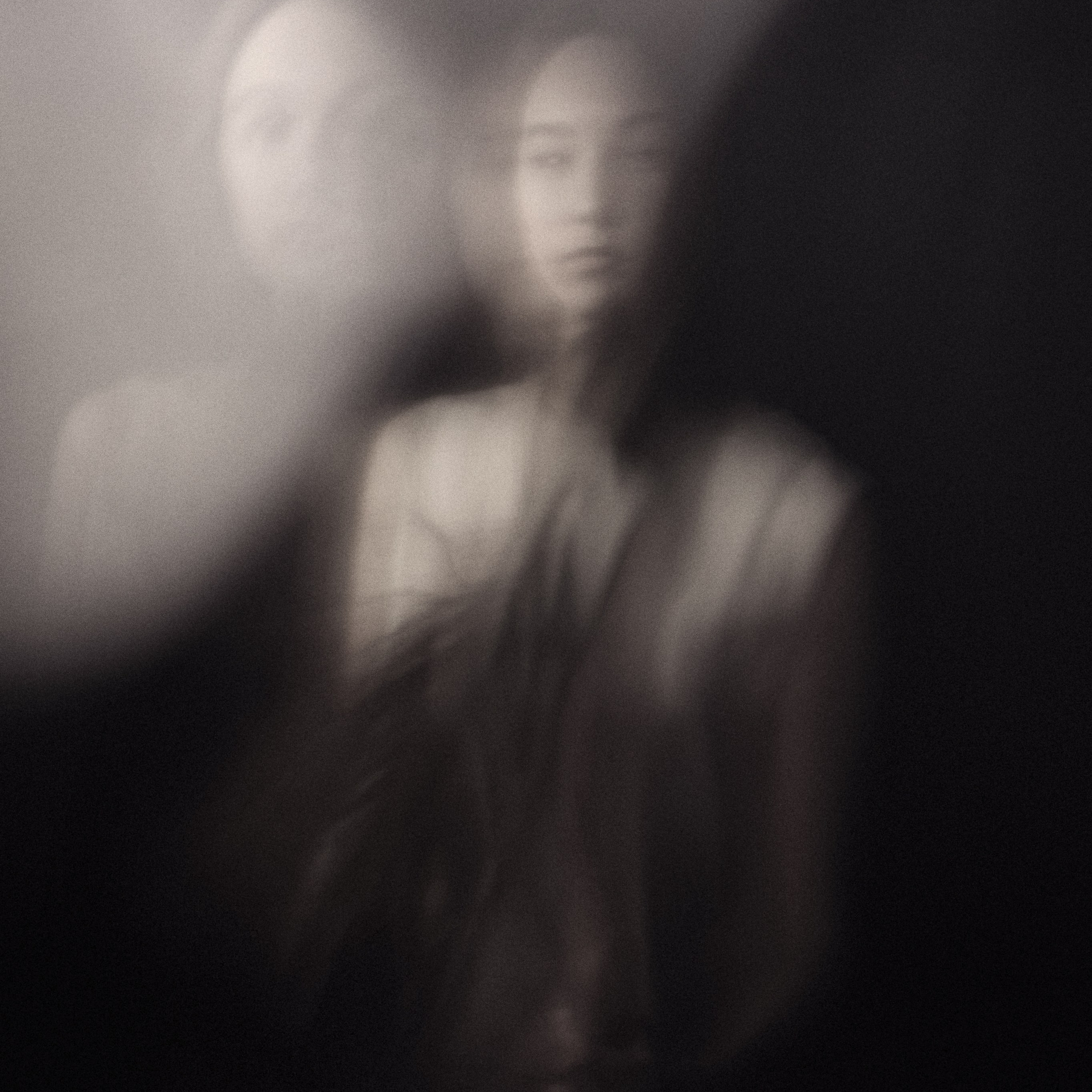 Выставка в НеГалерея современного искусства в Орле летом 2023. Фотографы в Орле Шестопаловы Юлия и Юрий