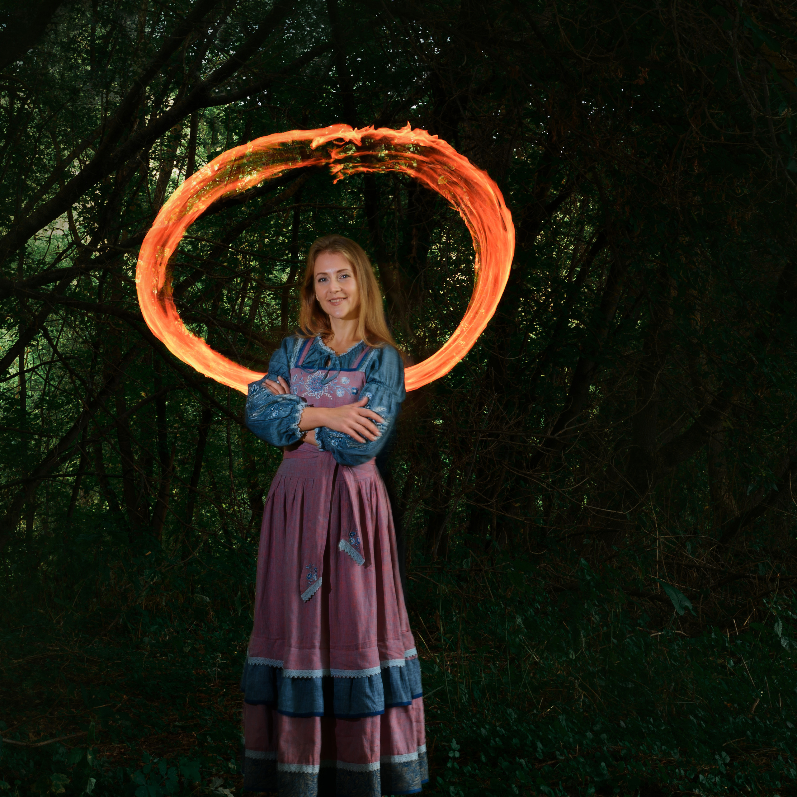 Виктория — фотосессия с огнем. Фотографы в Орле Шестопаловы Юлия и Юрий