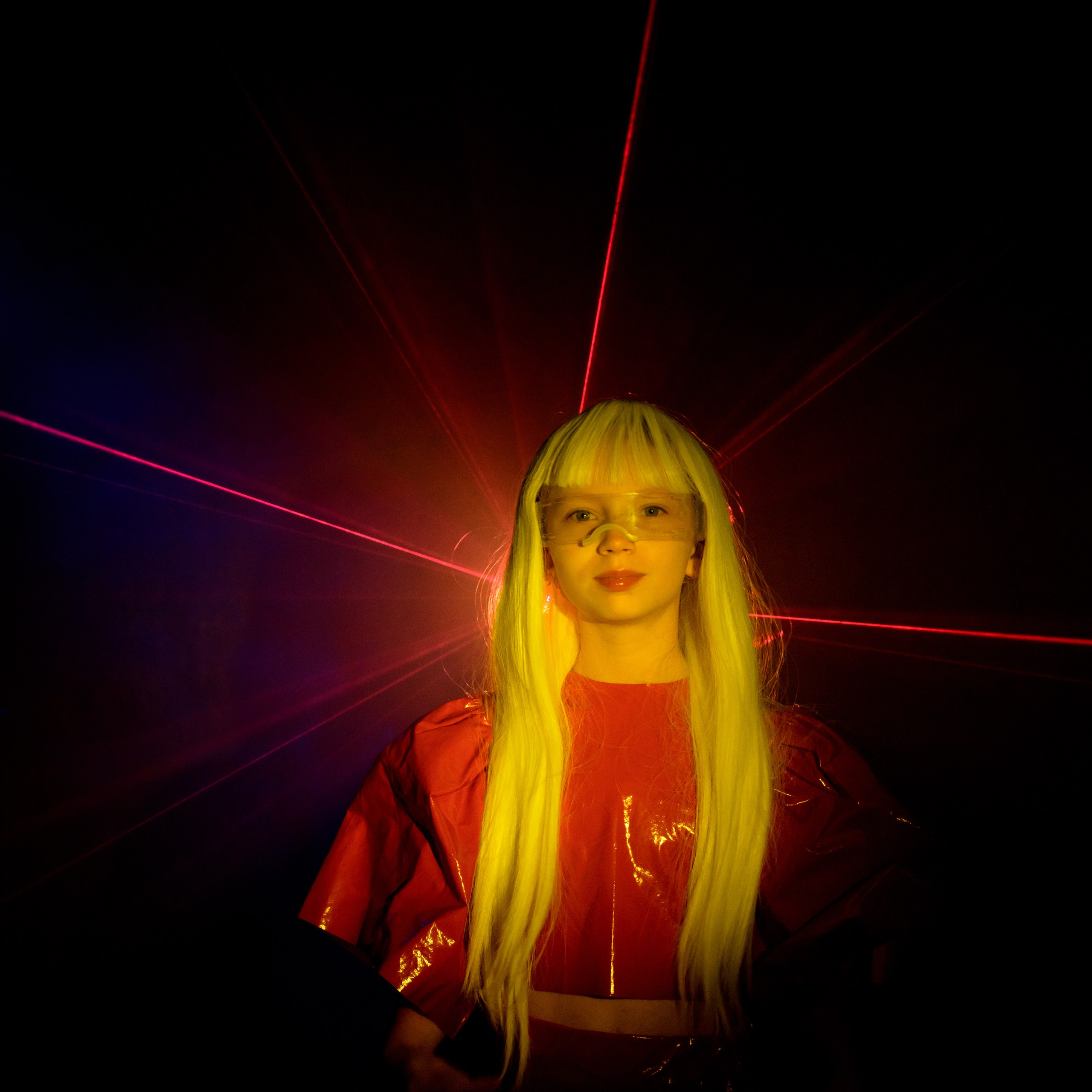 Иванна съемка с лазером. Фотографы в Орле Шестопаловы Юлия и Юрий