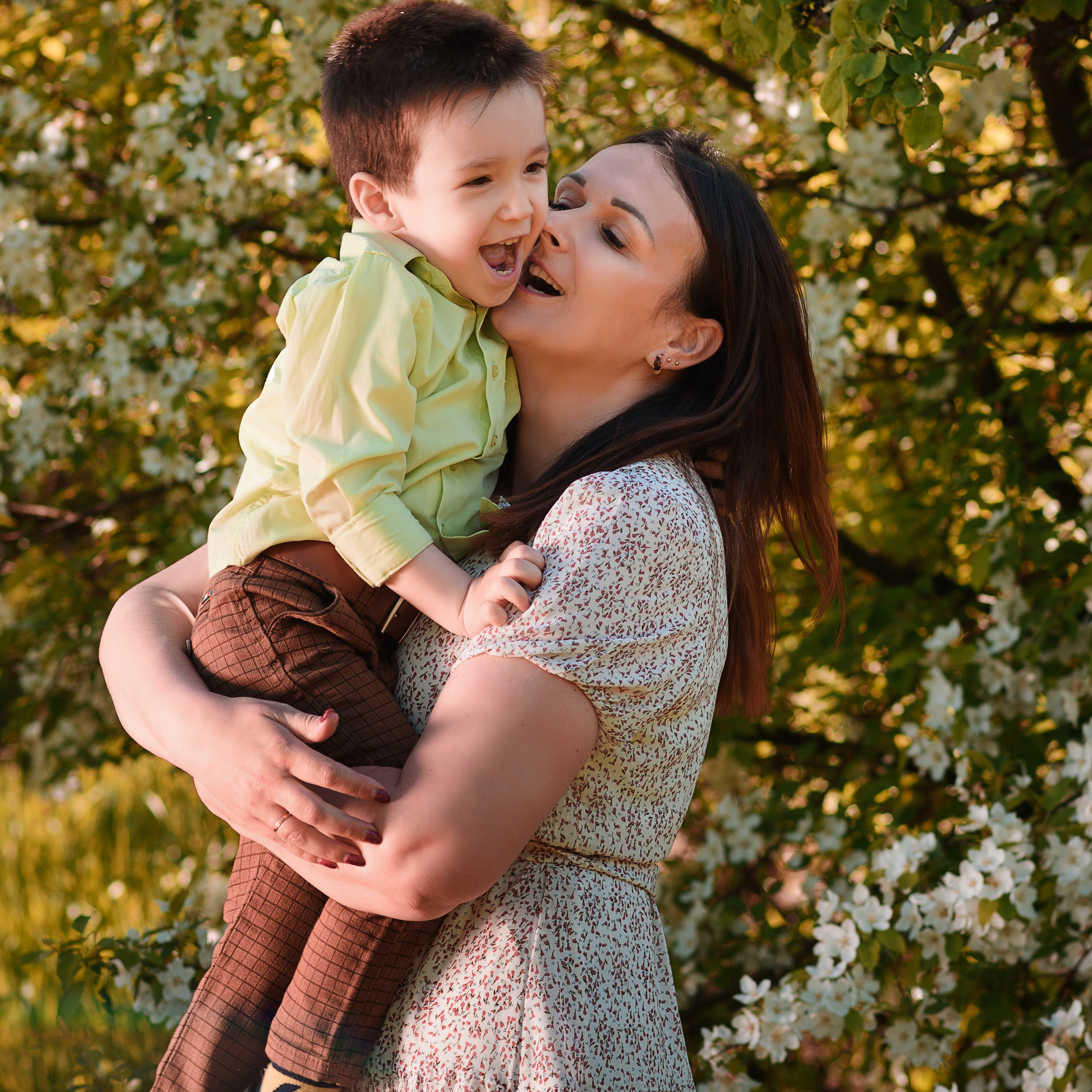 Весна ЦВЕТЕНИЕ Ольга, Ваня и Катя. Фотографы в Орле Шестопаловы Юлия и Юрий