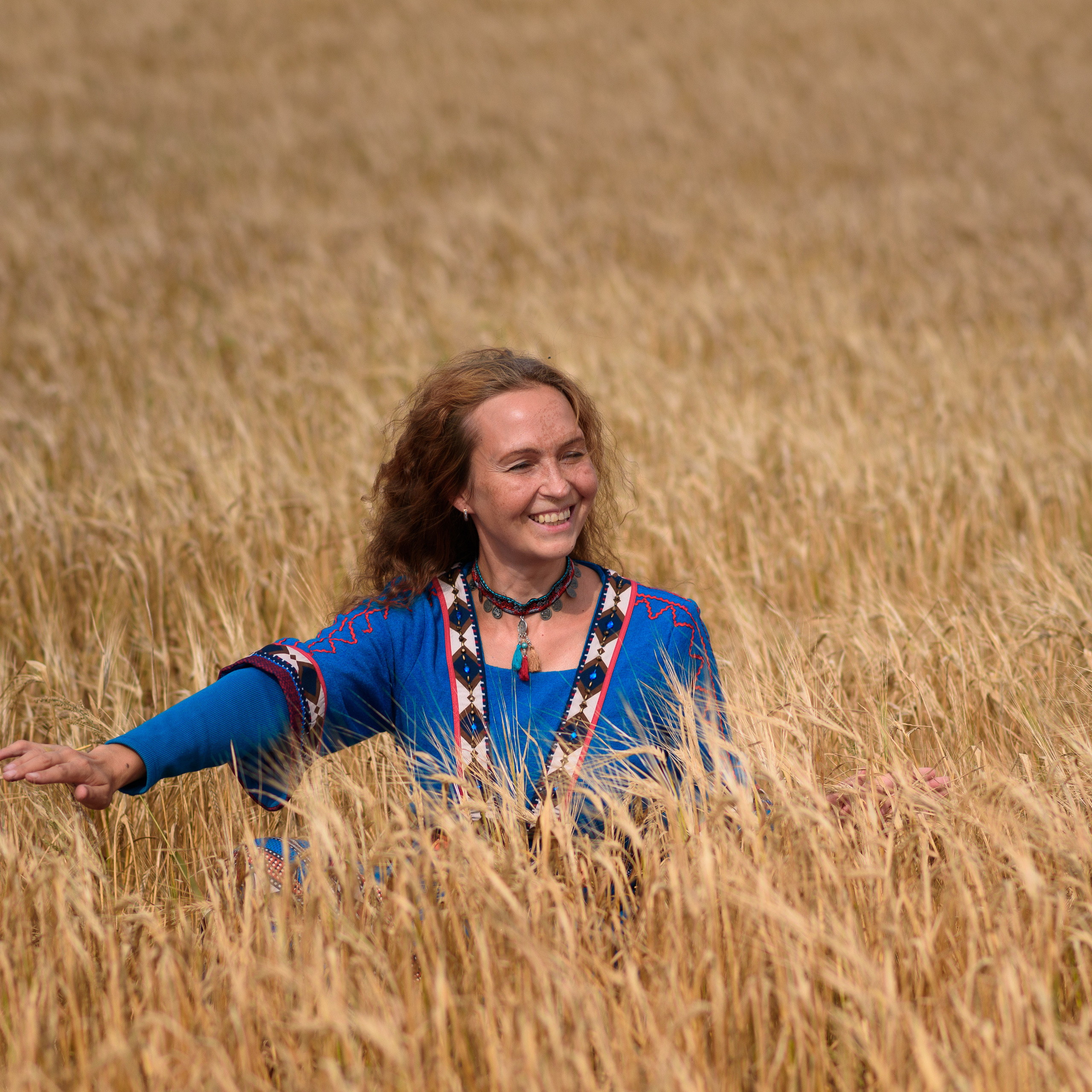 Евгения фотосессия на природе. Фотографы в Орле Шестопаловы Юлия и Юрий