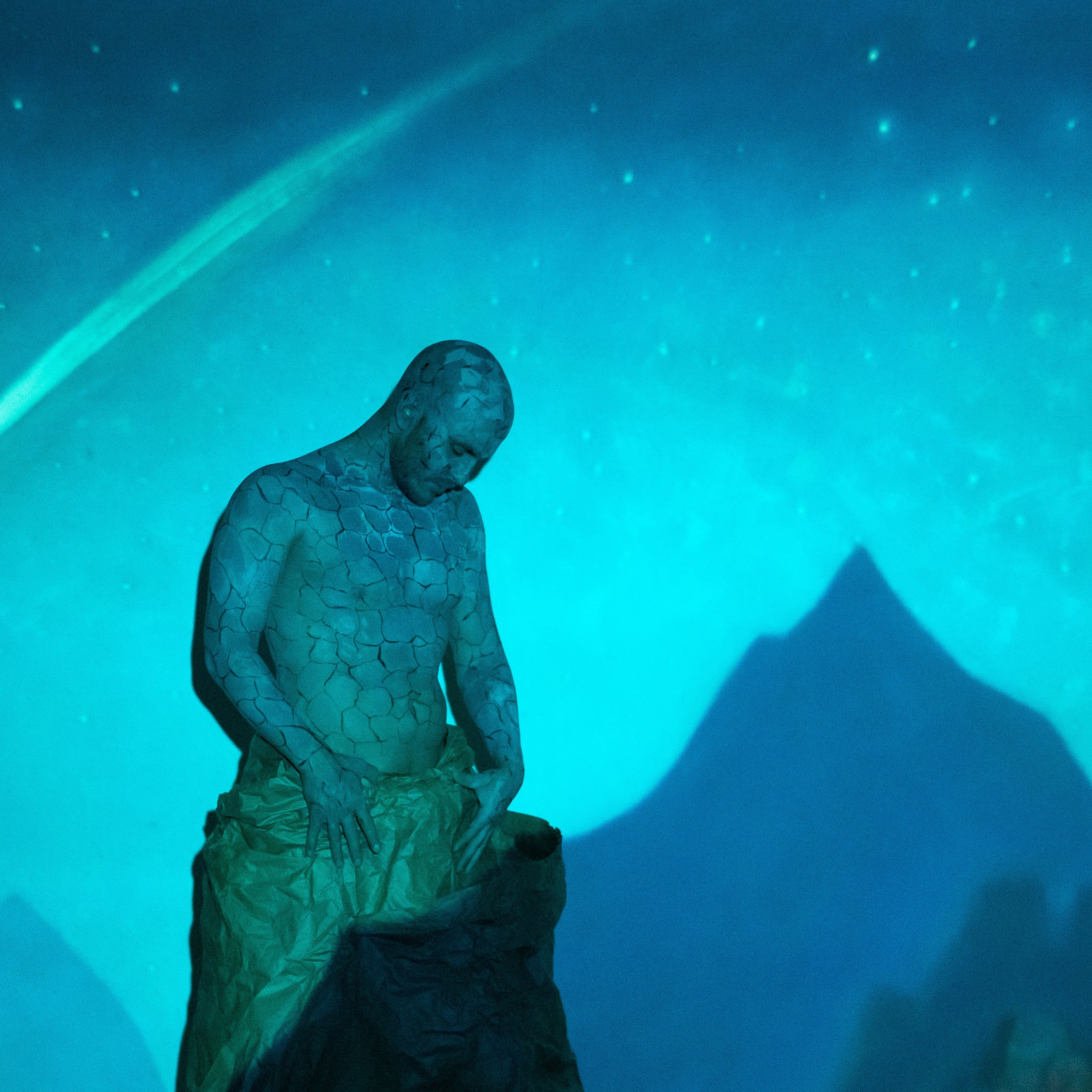 Человек — камень