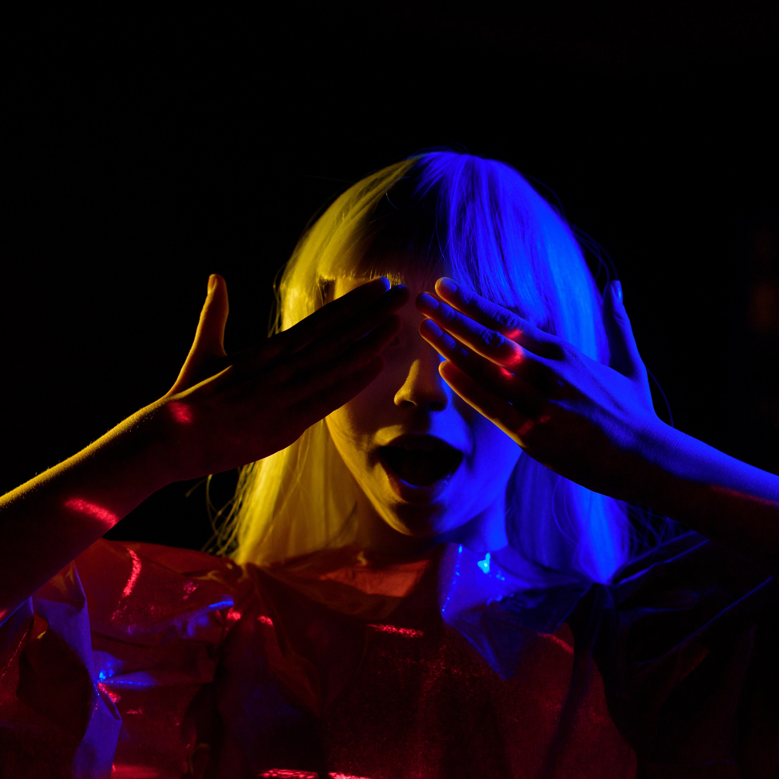 Иванна съемка с лазером. Фотографы в Орле Шестопаловы Юлия и Юрий