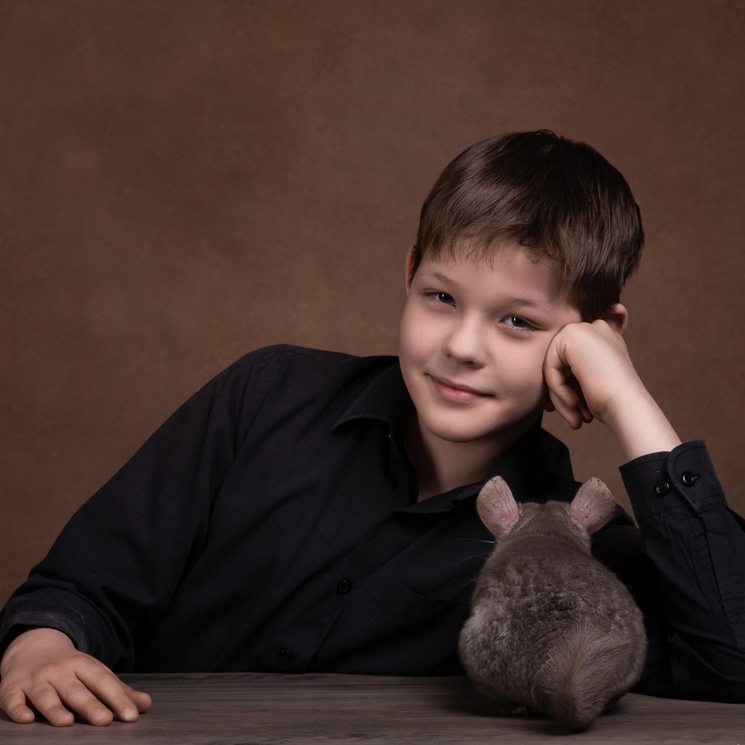 Владимир — фотосессия с шиншиллой. Фотографы в Орле Шестопаловы Юлия и Юрий