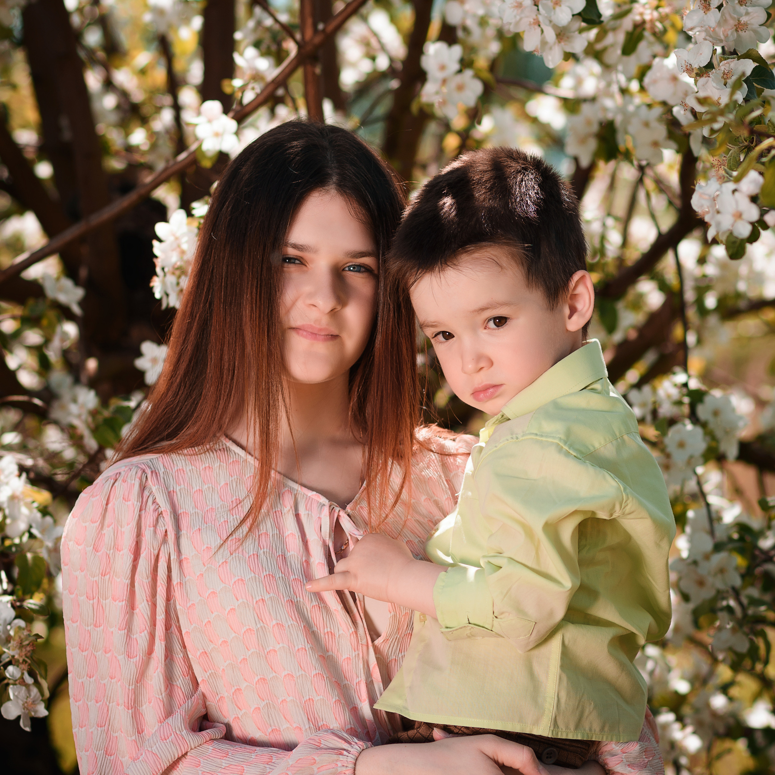 Весна ЦВЕТЕНИЕ Ольга, Ваня и Катя. Фотографы в Орле Шестопаловы Юлия и Юрий