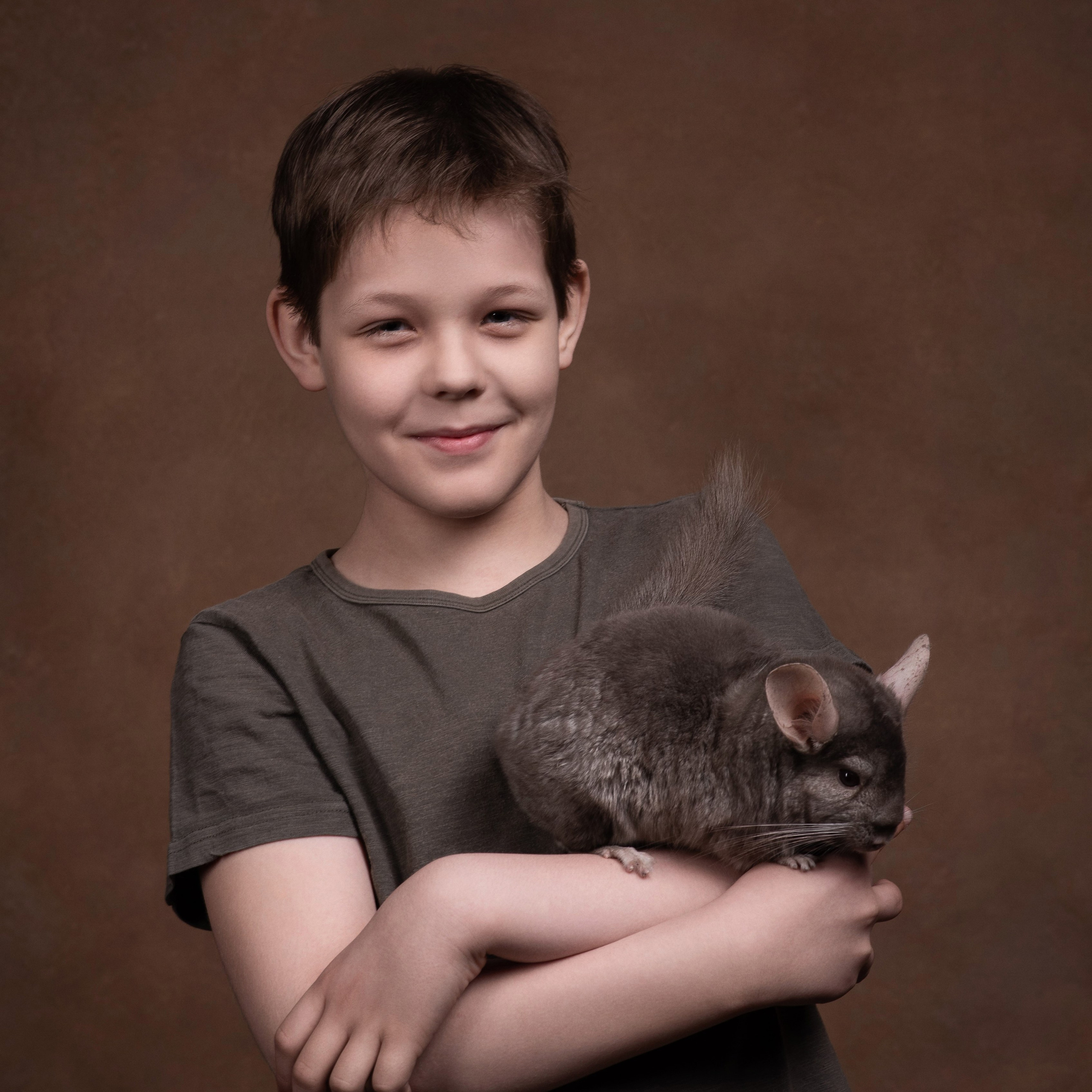 Владимир — фотосессия с шиншиллой. Фотографы в Орле Шестопаловы Юлия и Юрий