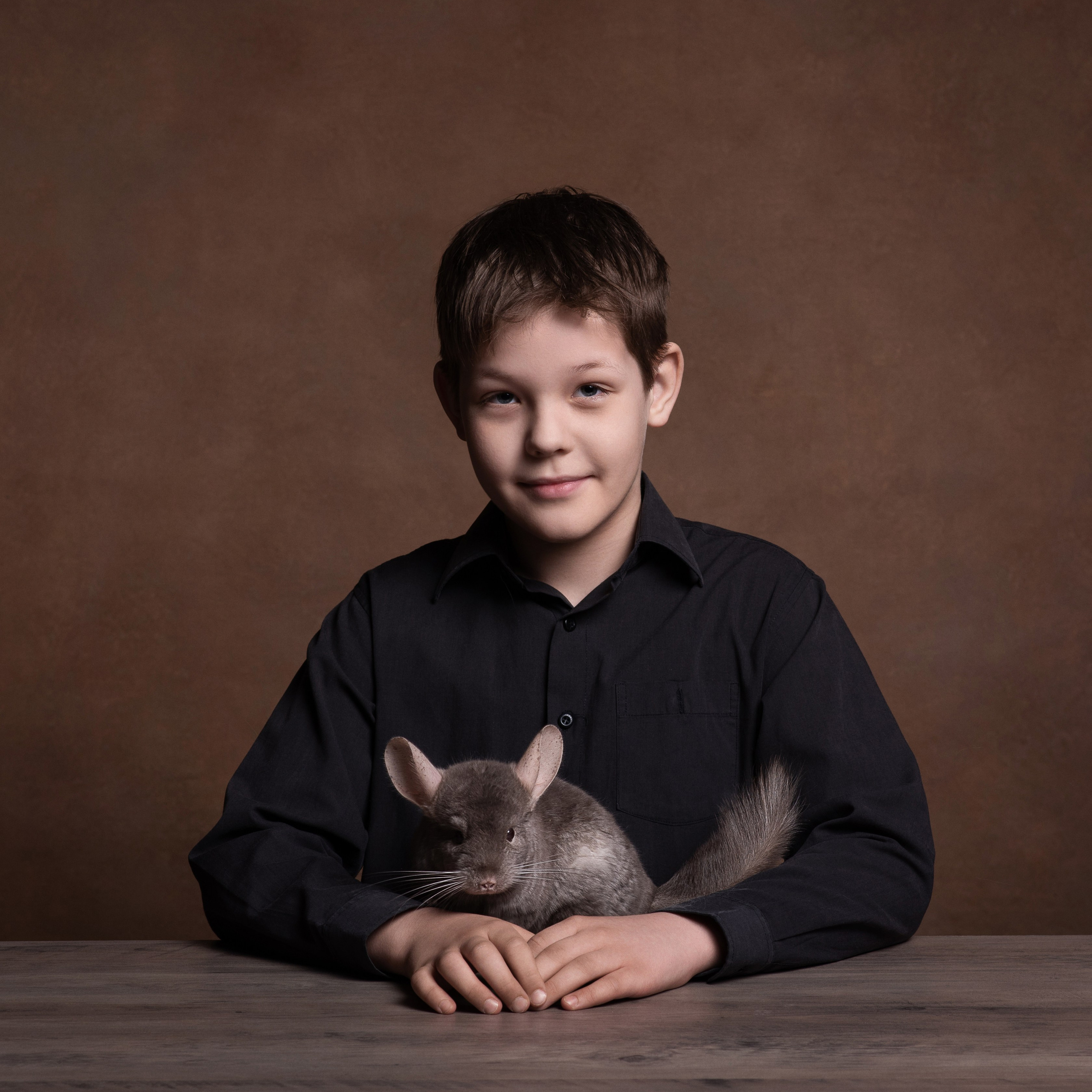 Владимир — фотосессия с шиншиллой. Фотографы в Орле Шестопаловы Юлия и Юрий