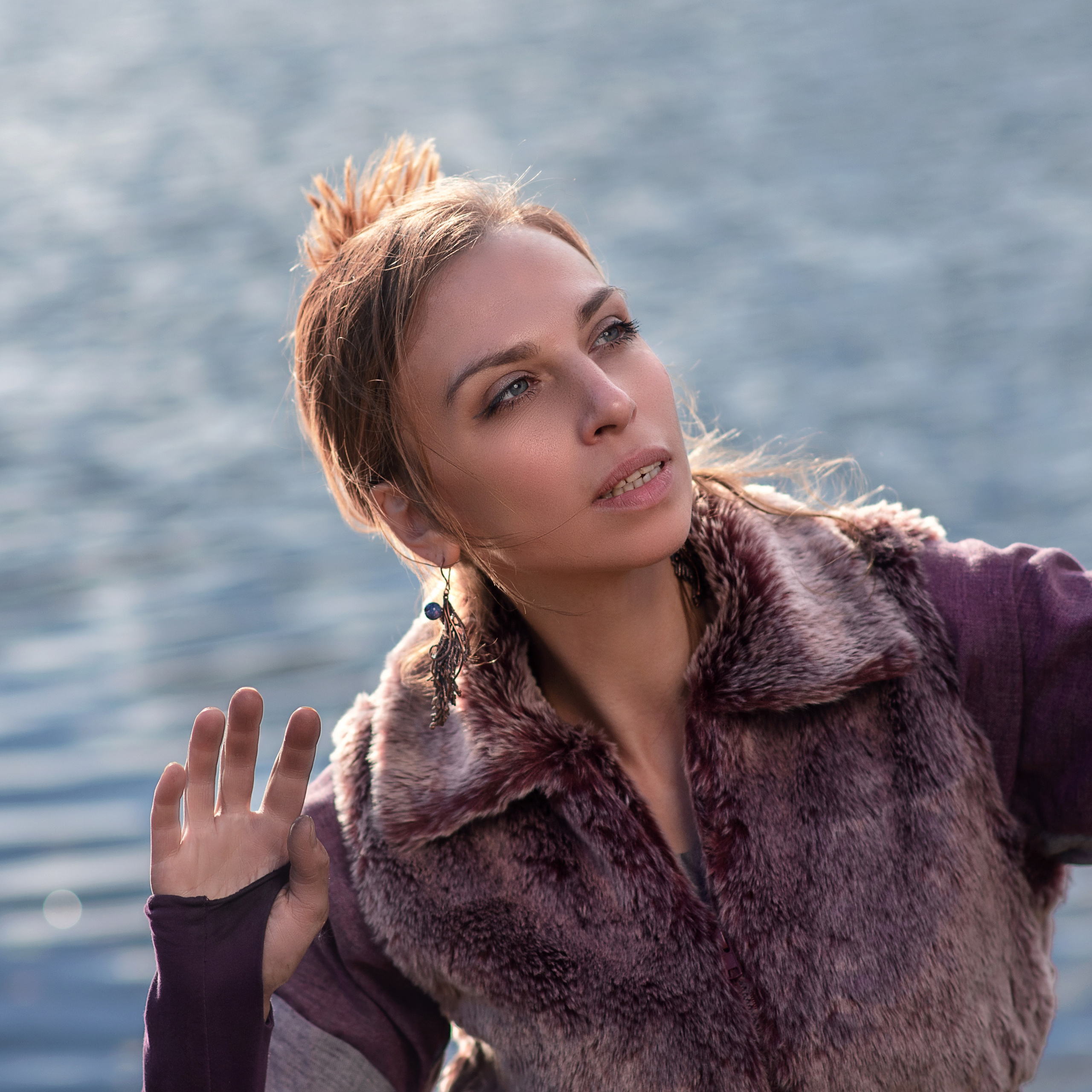 Ира фотосессия с огнем на Гатчине. Фотографы в Орле Шестопаловы Юлия и Юрий