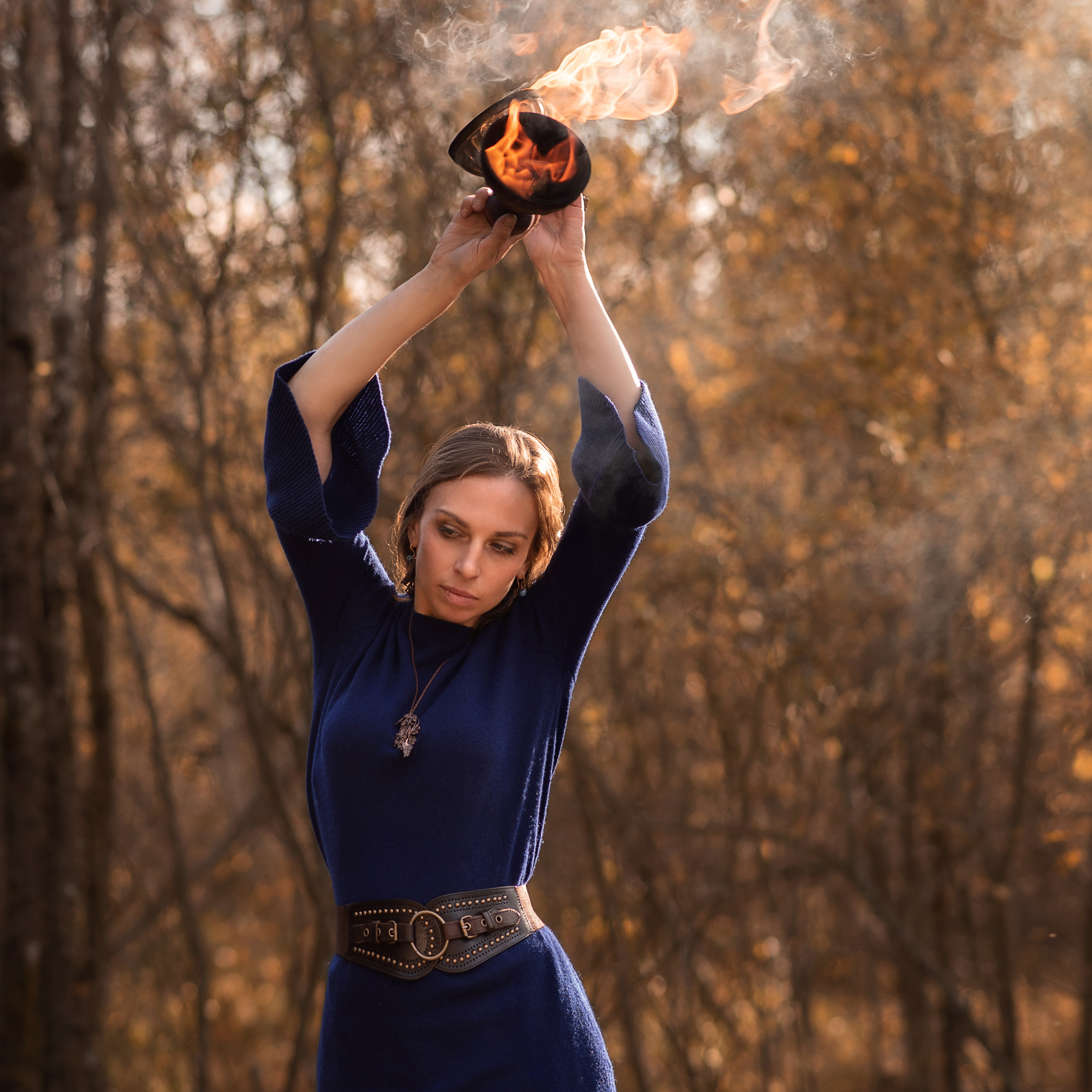 Ира фотосессия с огнем на Гатчине. Фотографы в Орле Шестопаловы Юлия и Юрий