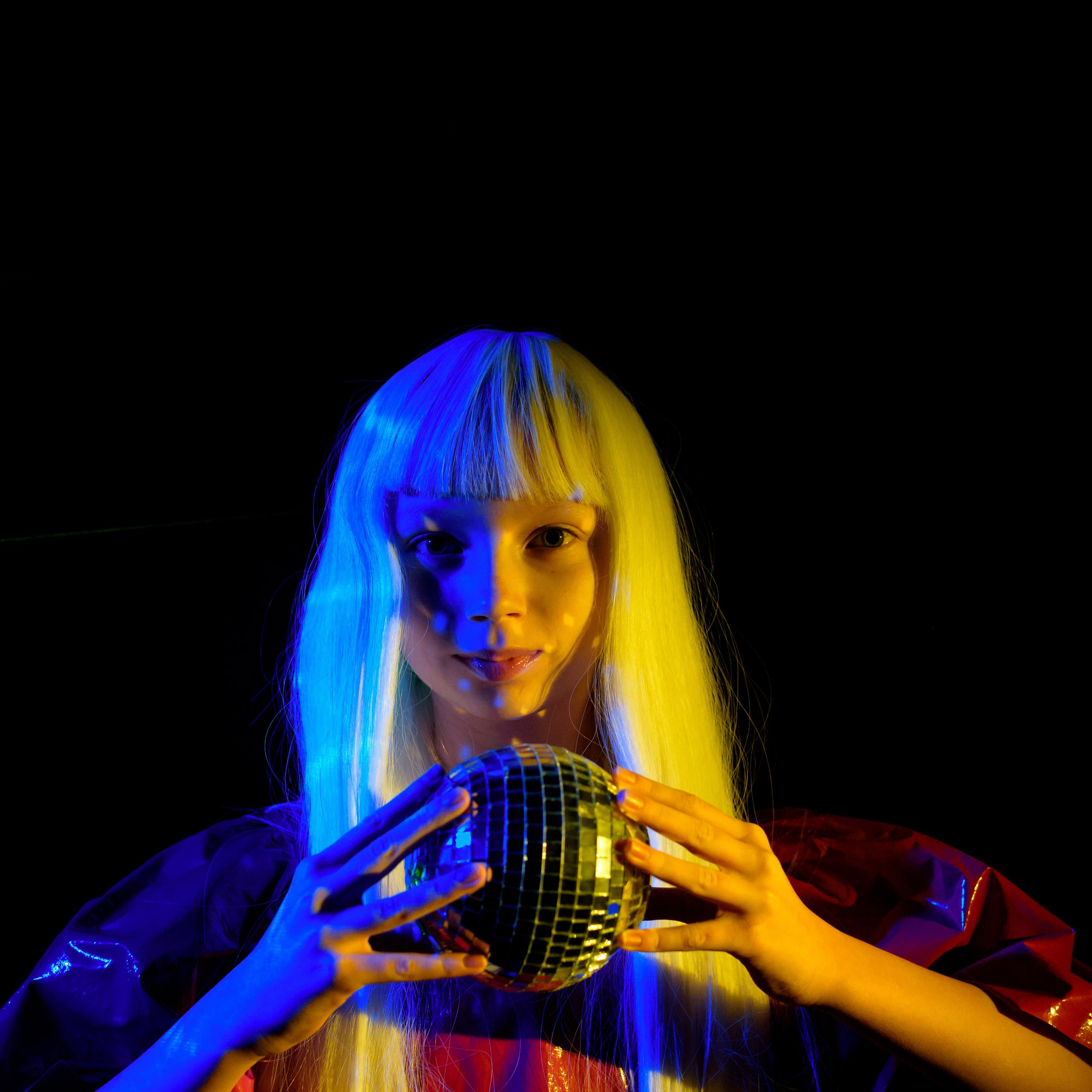 Иванна съемка с лазером. Фотографы в Орле Шестопаловы Юлия и Юрий