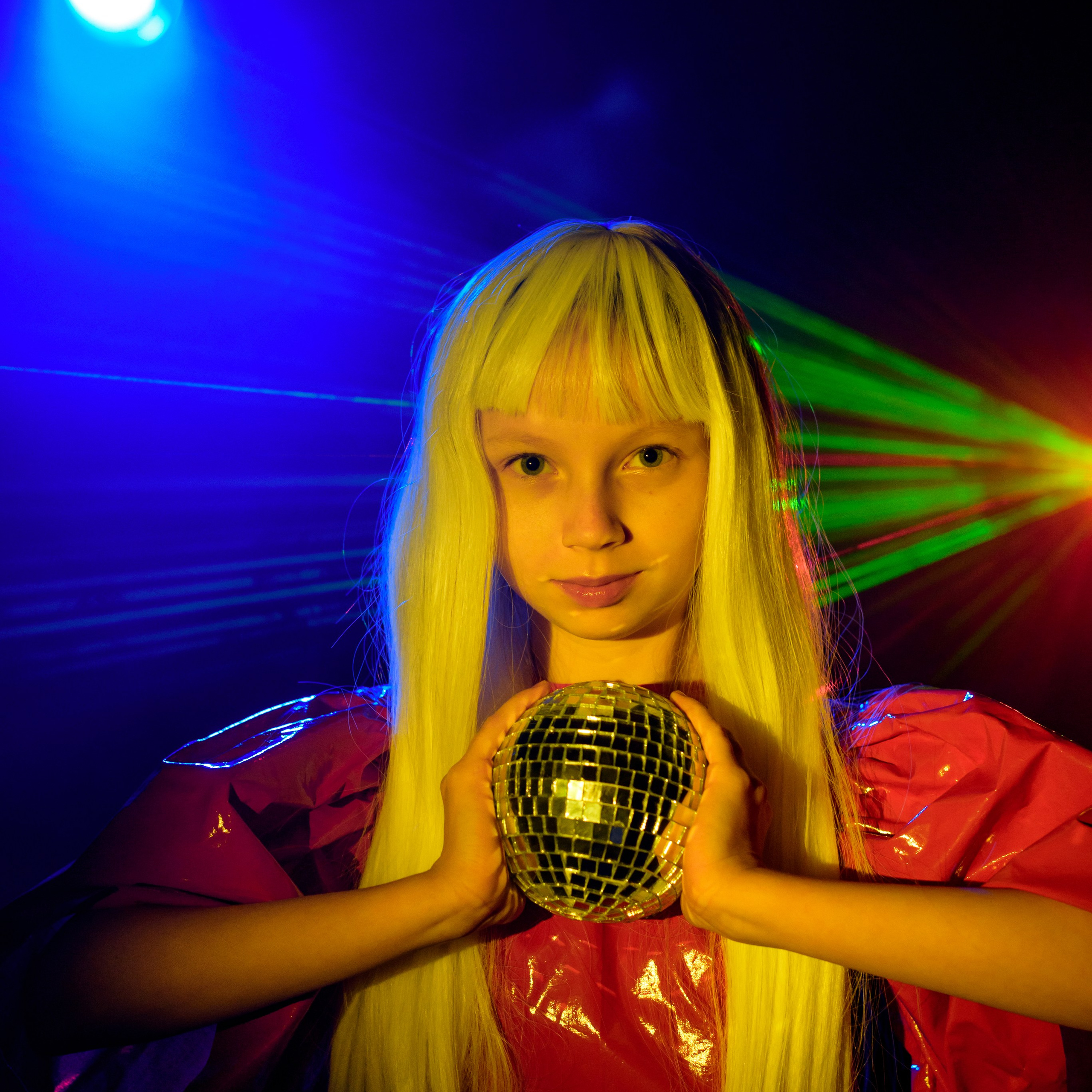 Иванна съемка с лазером. Фотографы в Орле Шестопаловы Юлия и Юрий