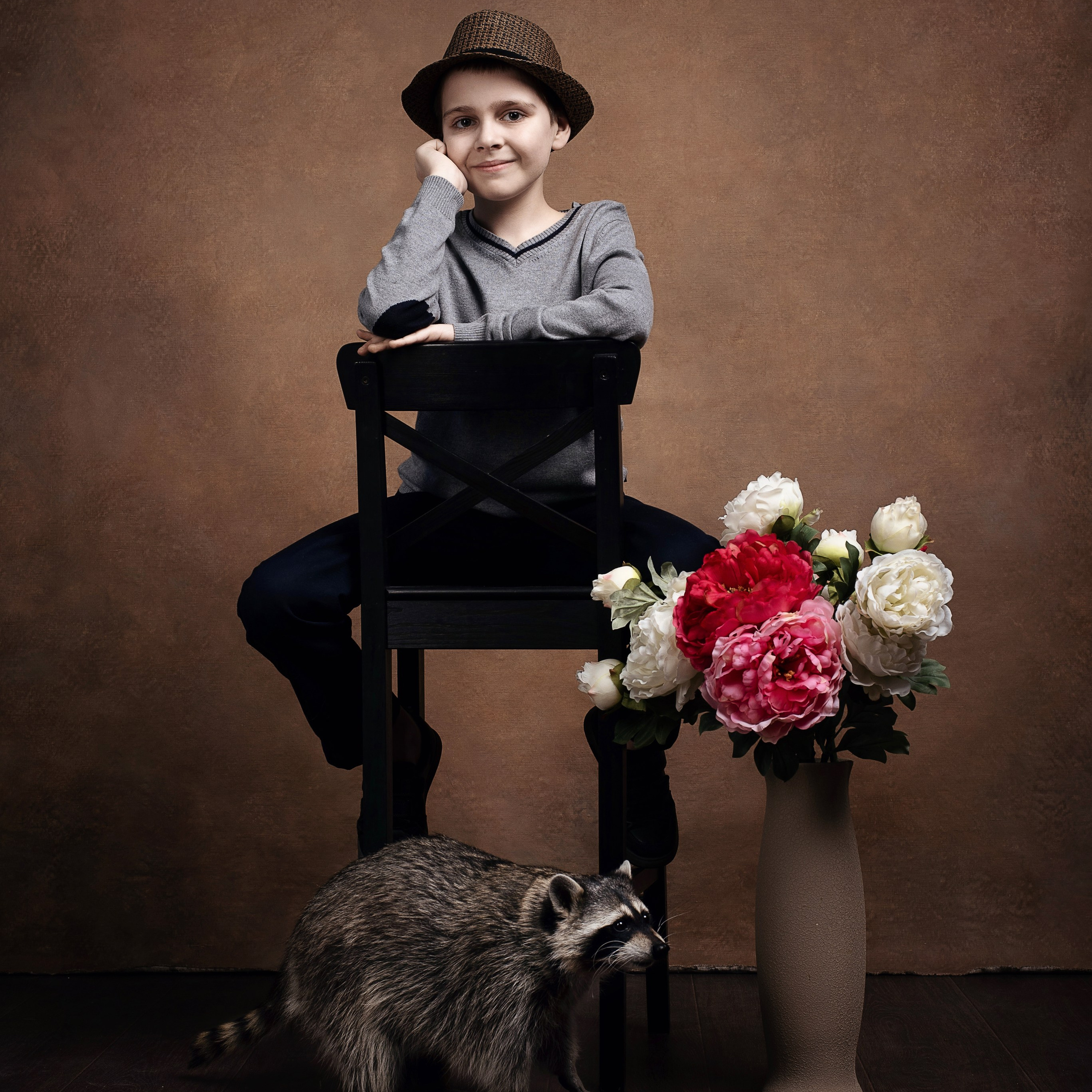 Фотосессия с енотом в студии