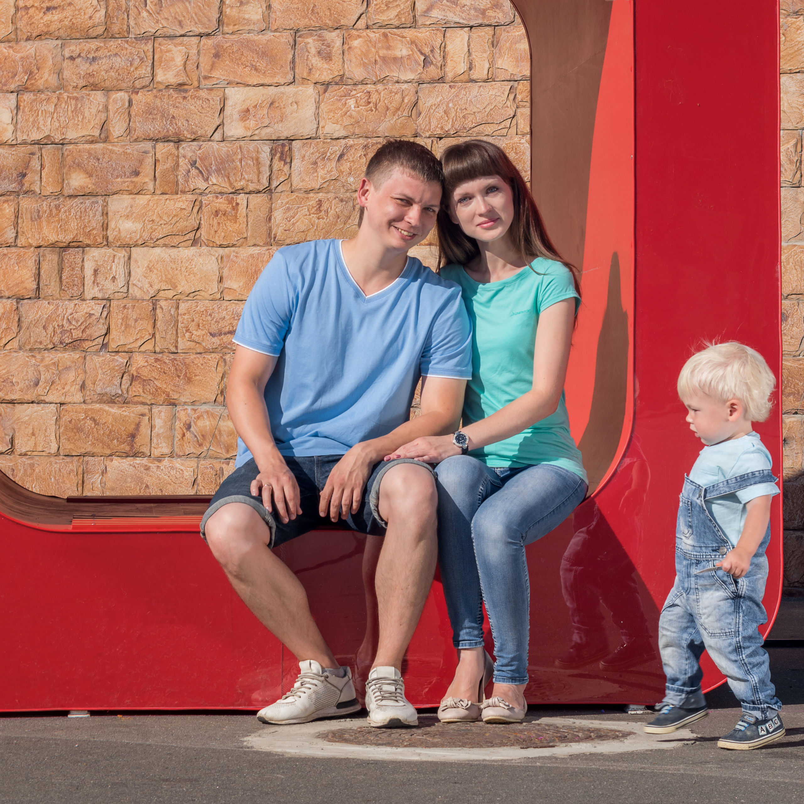 Семейная фотосессия дома и на улице. Фотографы в Орле Шестопаловы Юлия и Юрий