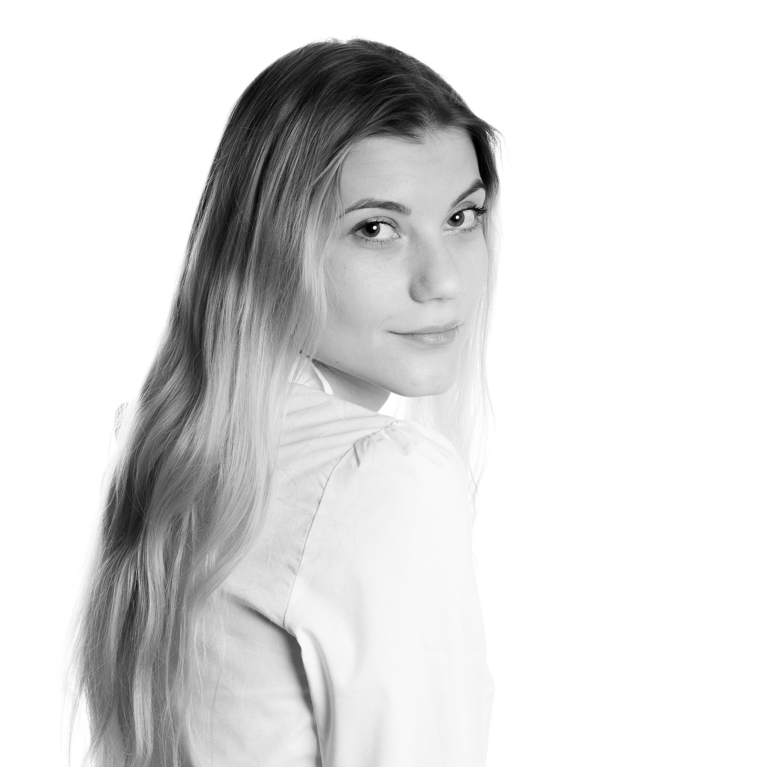 Белый фон. Фотографы в Орле Шестопаловы Юлия и Юрий