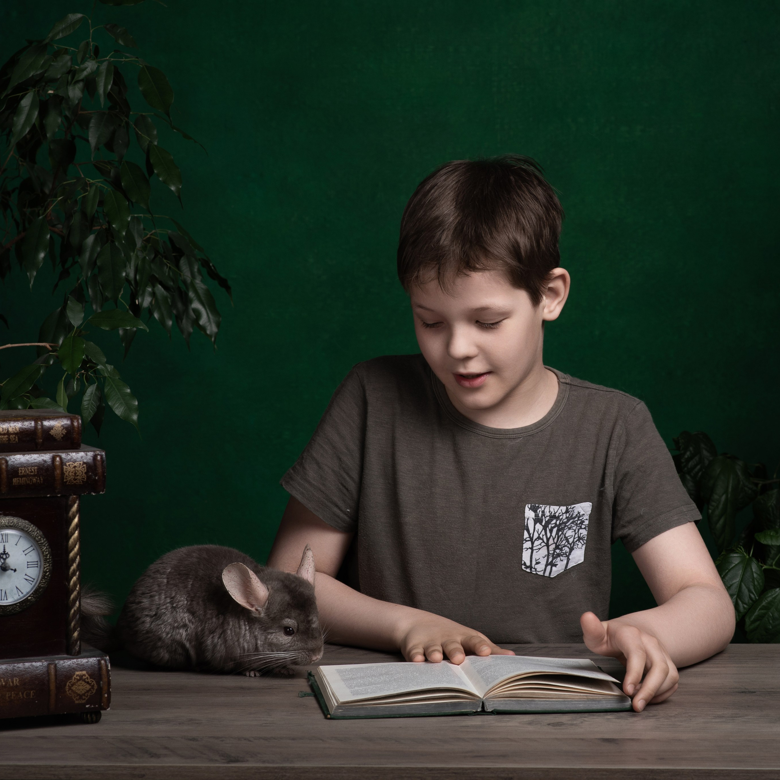 Владимир — фотосессия с шиншиллой. Фотографы в Орле Шестопаловы Юлия и Юрий