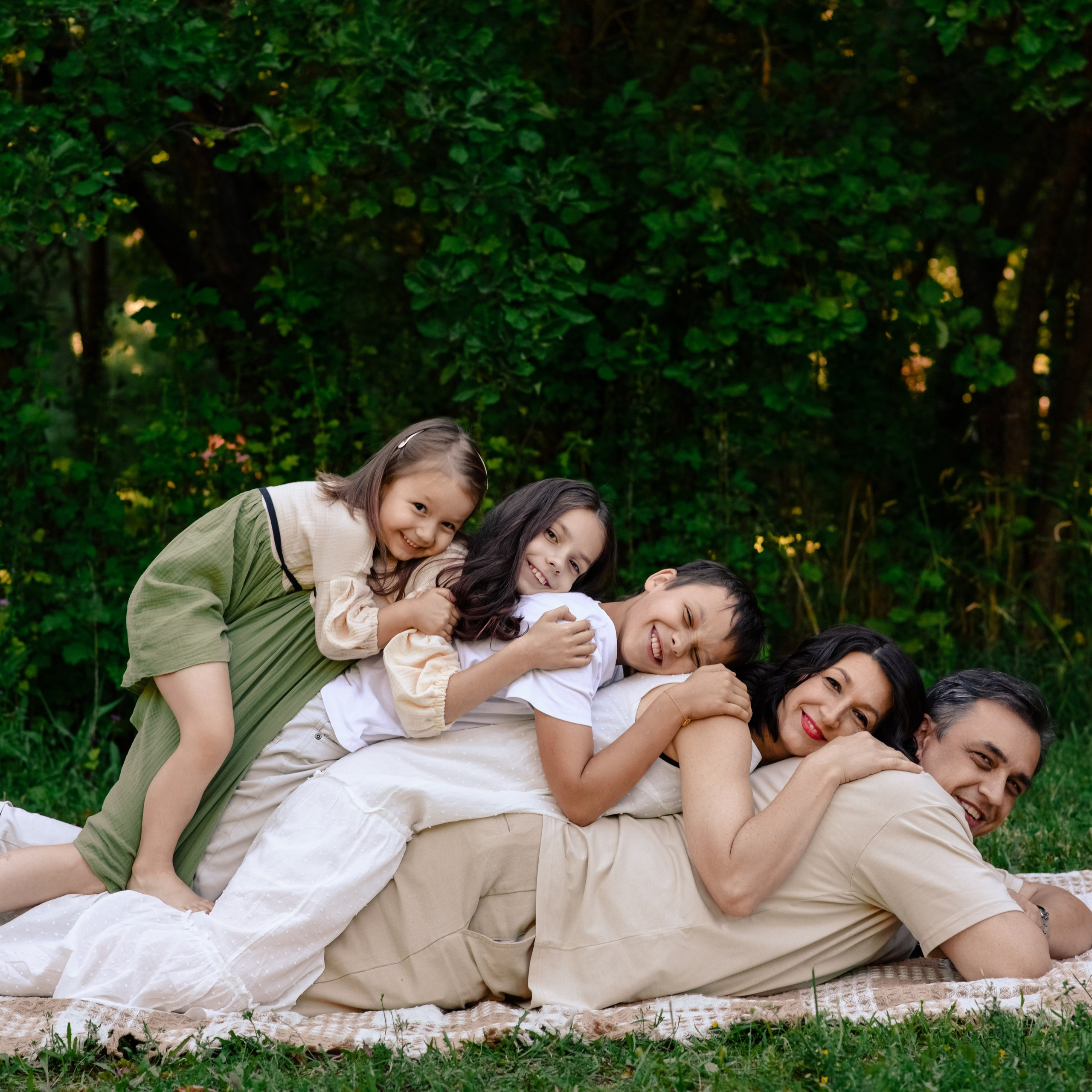 Евгения, Алексей, Маша, Иван и Ксюша. Фотографы в Орле Шестопаловы Юлия и Юрий