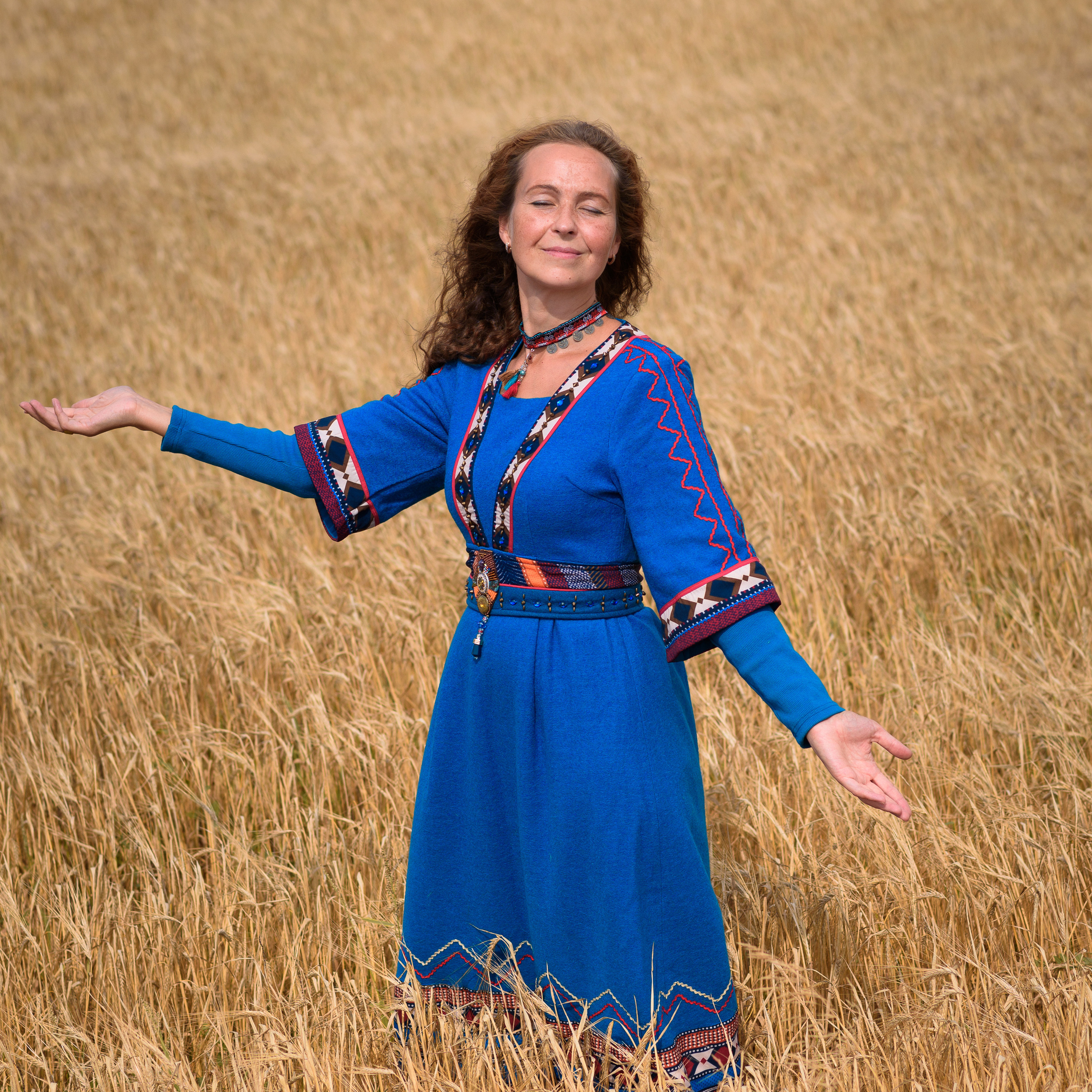 Евгения фотосессия на природе. Фотографы в Орле Шестопаловы Юлия и Юрий