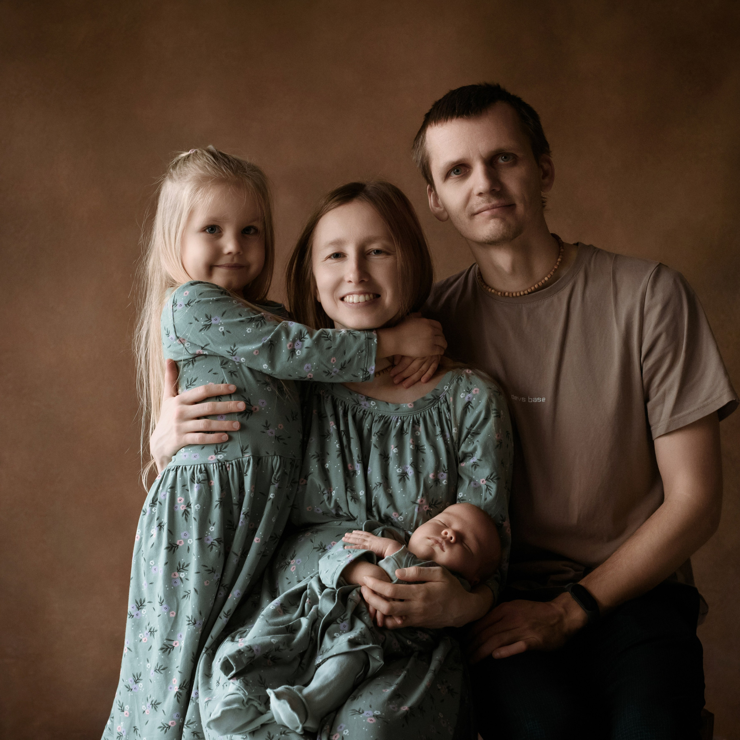 Катерина, Алексей, Василиса и Дана. Фотографы в Орле Шестопаловы Юлия и Юрий