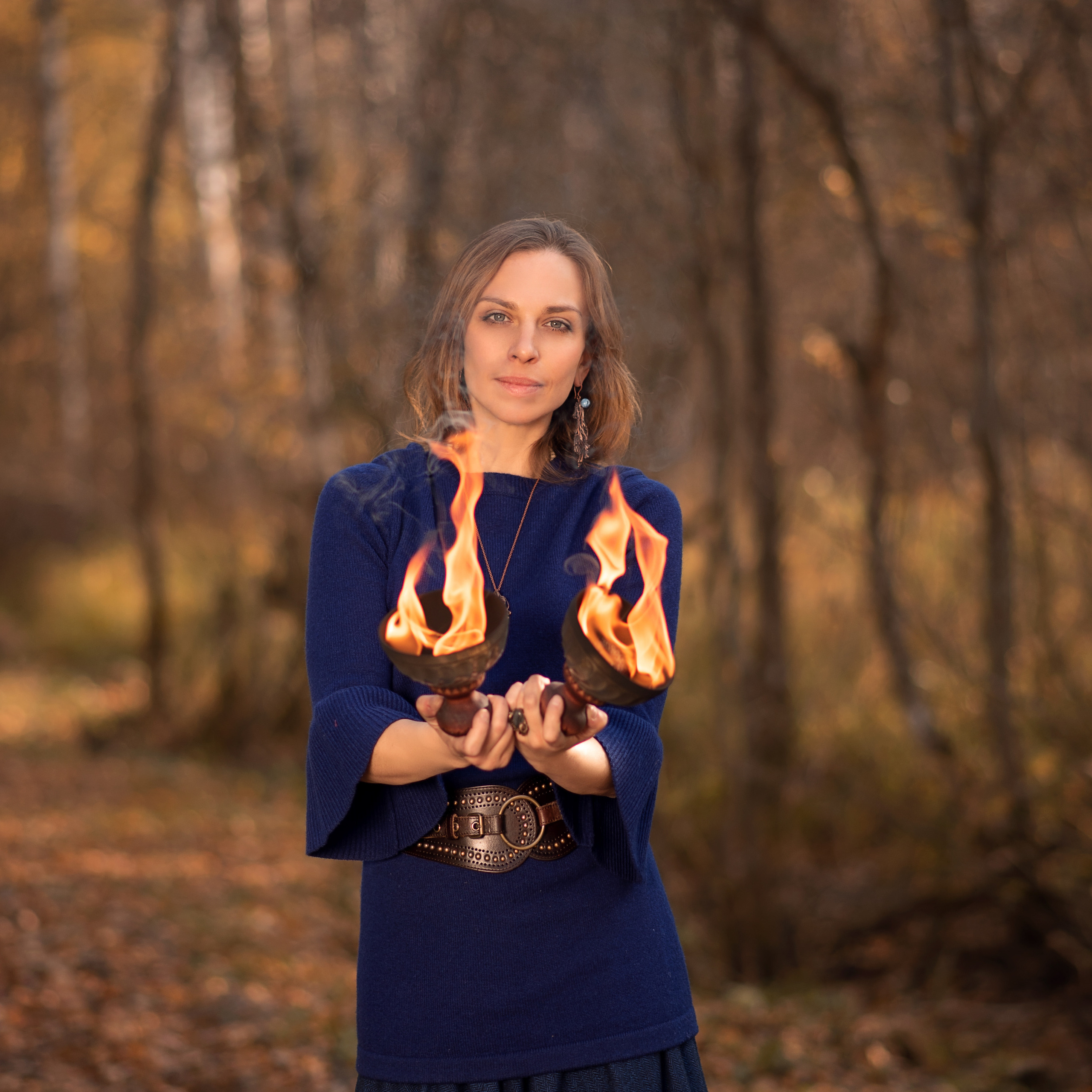 Ира фотосессия с огнем на Гатчине. Фотографы в Орле Шестопаловы Юлия и Юрий