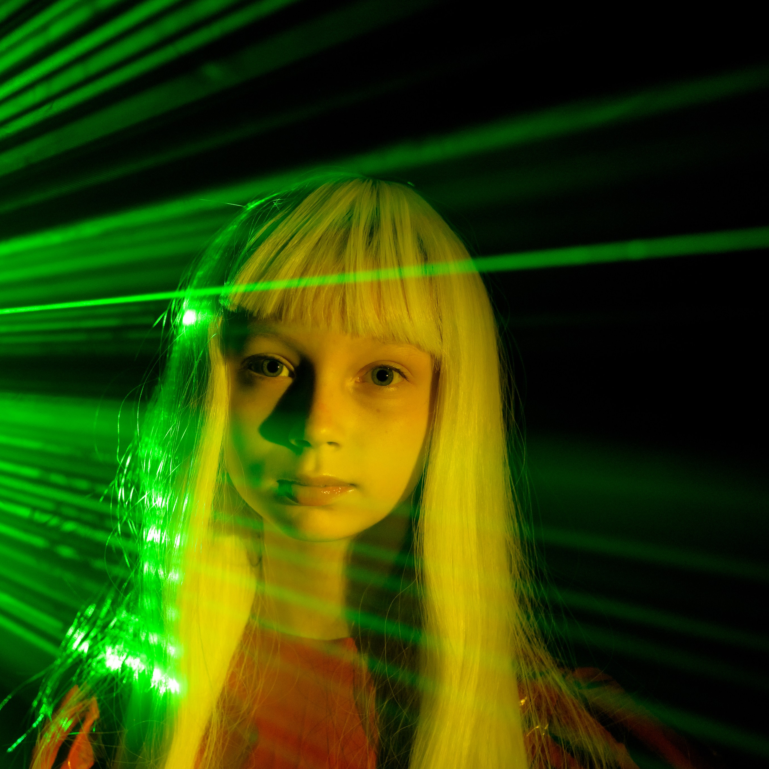 Иванна съемка с лазером. Фотографы в Орле Шестопаловы Юлия и Юрий