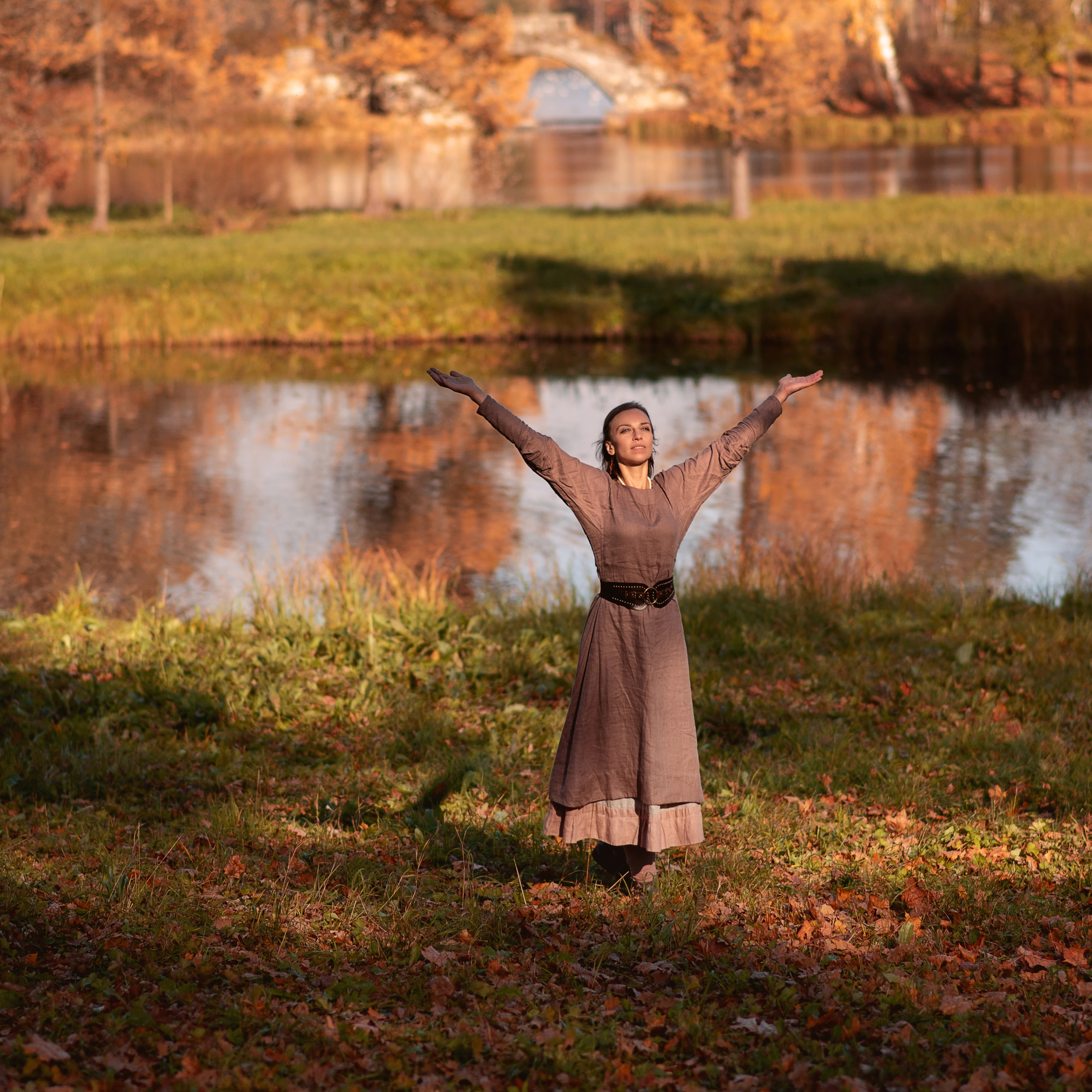 Ира фотосессия с огнем на Гатчине. Фотографы в Орле Шестопаловы Юлия и Юрий