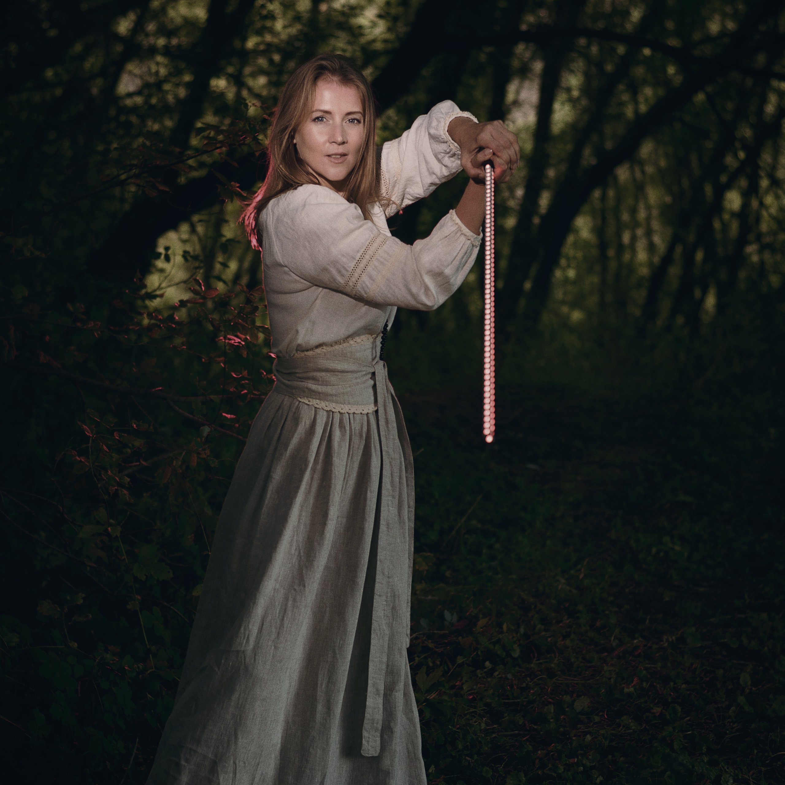 Виктория — фотосессия с огнем. Фотографы в Орле Шестопаловы Юлия и Юрий