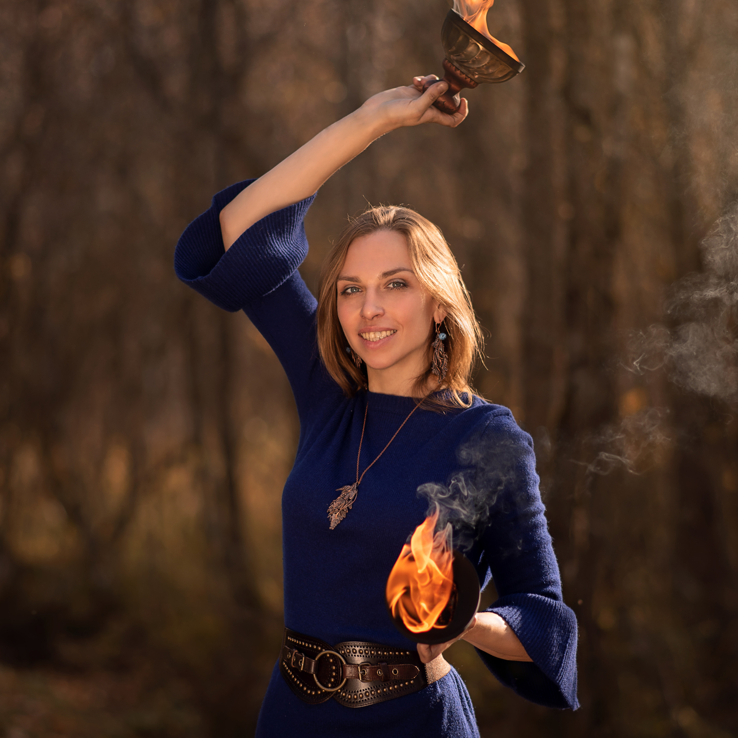 Ира фотосессия с огнем на Гатчине. Фотографы в Орле Шестопаловы Юлия и Юрий