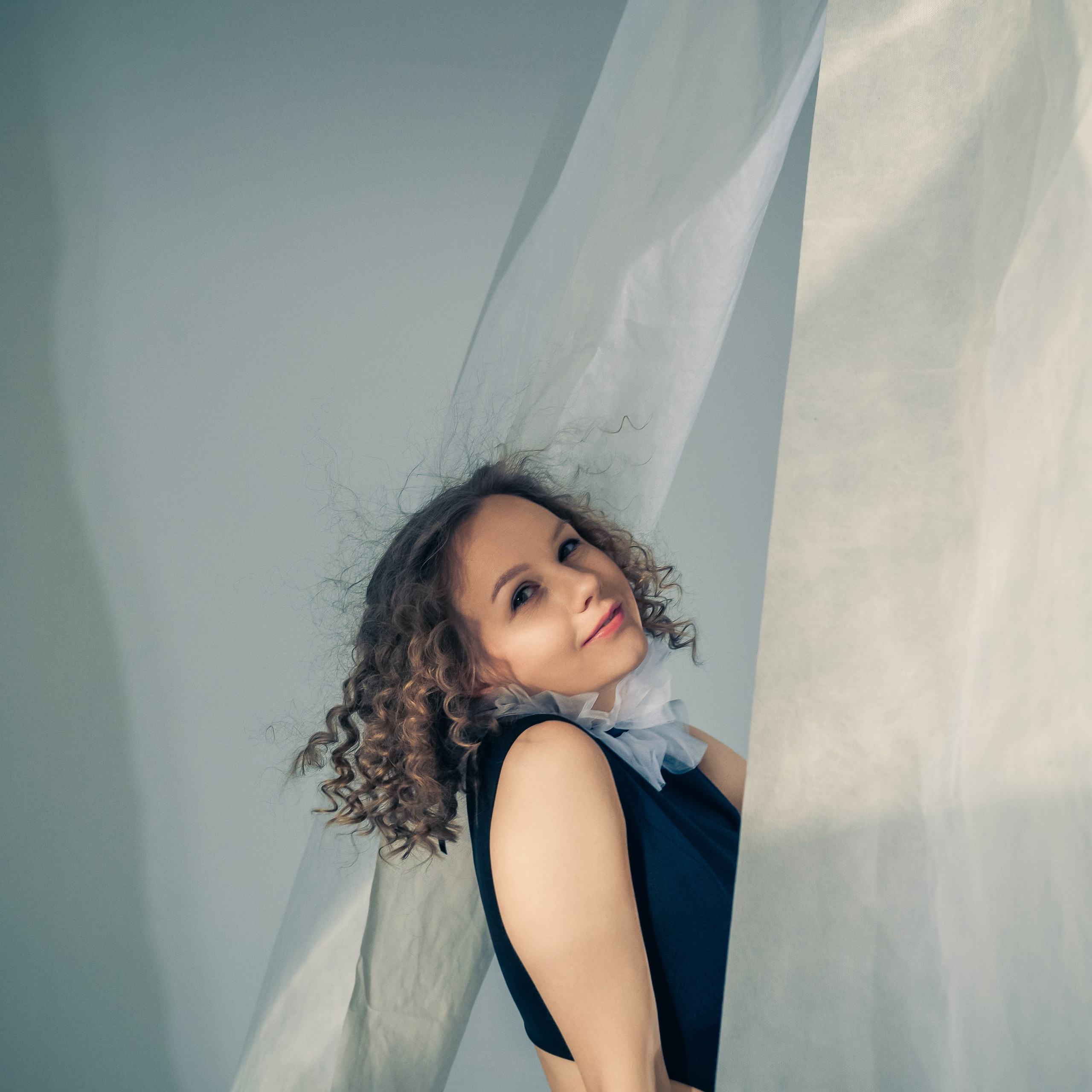 Ирина фотосессия с простынями. Фотографы в Орле Шестопаловы Юлия и Юрий