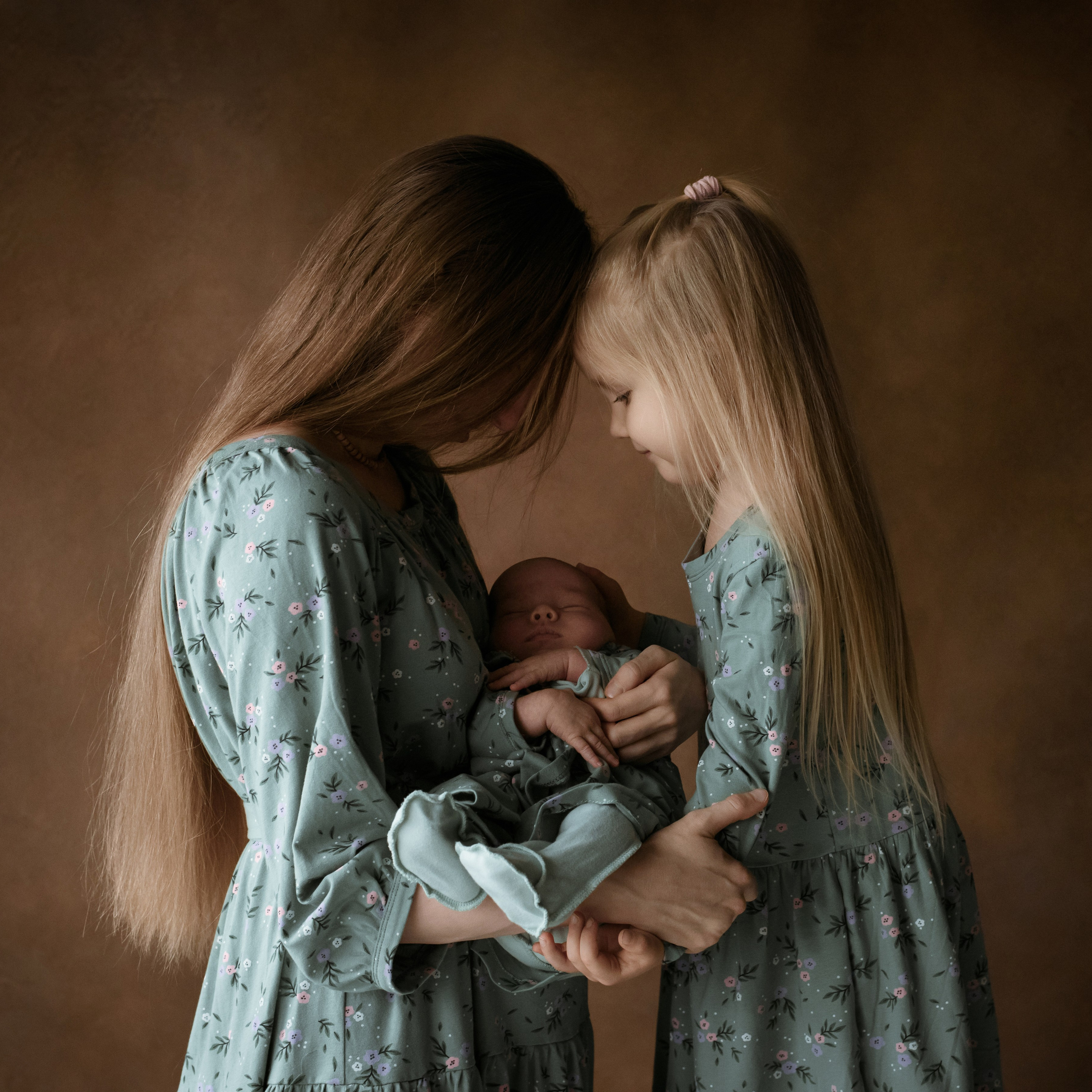 Катерина, Алексей, Василиса и Дана. Фотографы в Орле Шестопаловы Юлия и Юрий